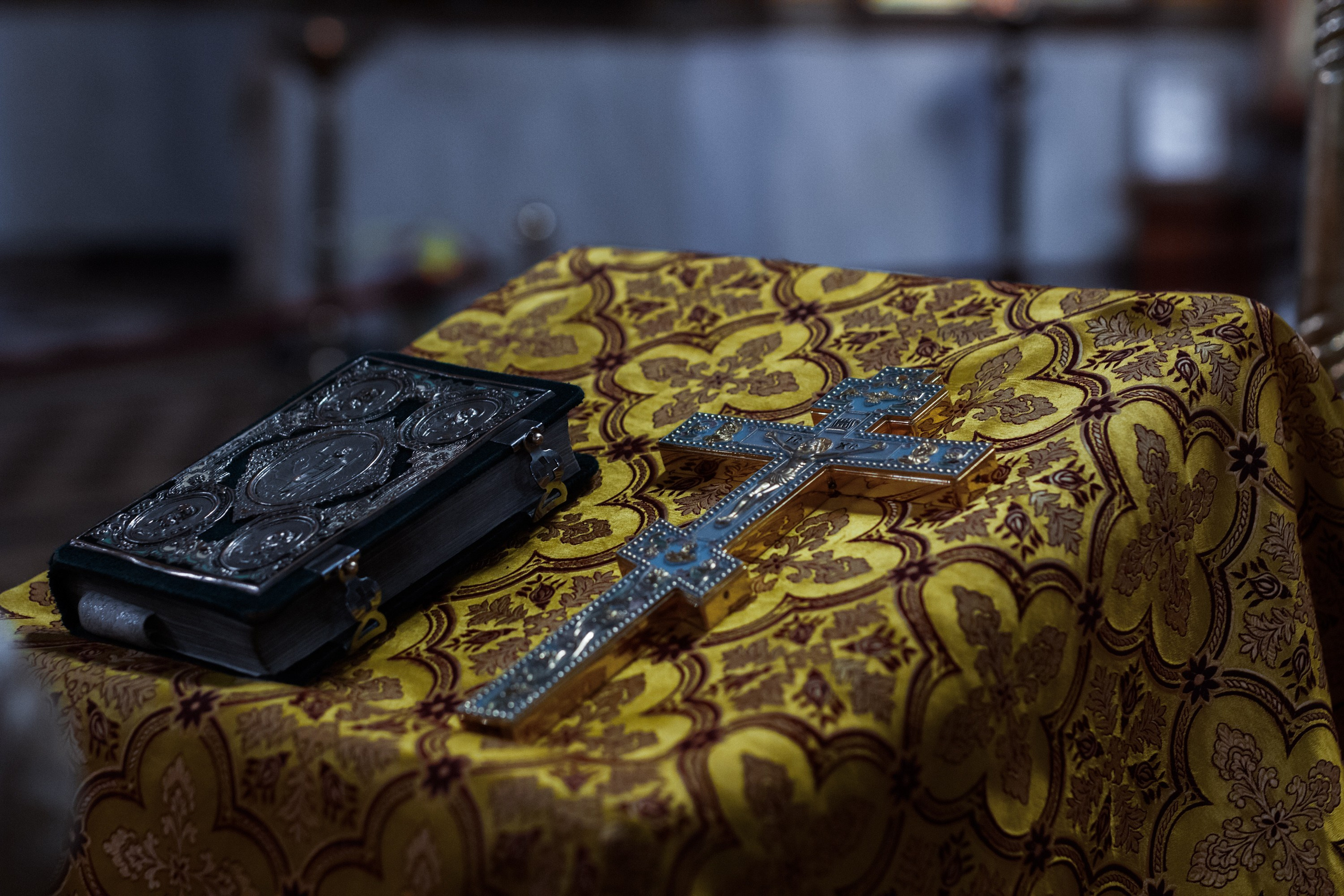 Венчание в храме Петра и Павла в Петергофе. Контент- фотограф, рилсмейкер в Санкт- Петербурге Елена Грие