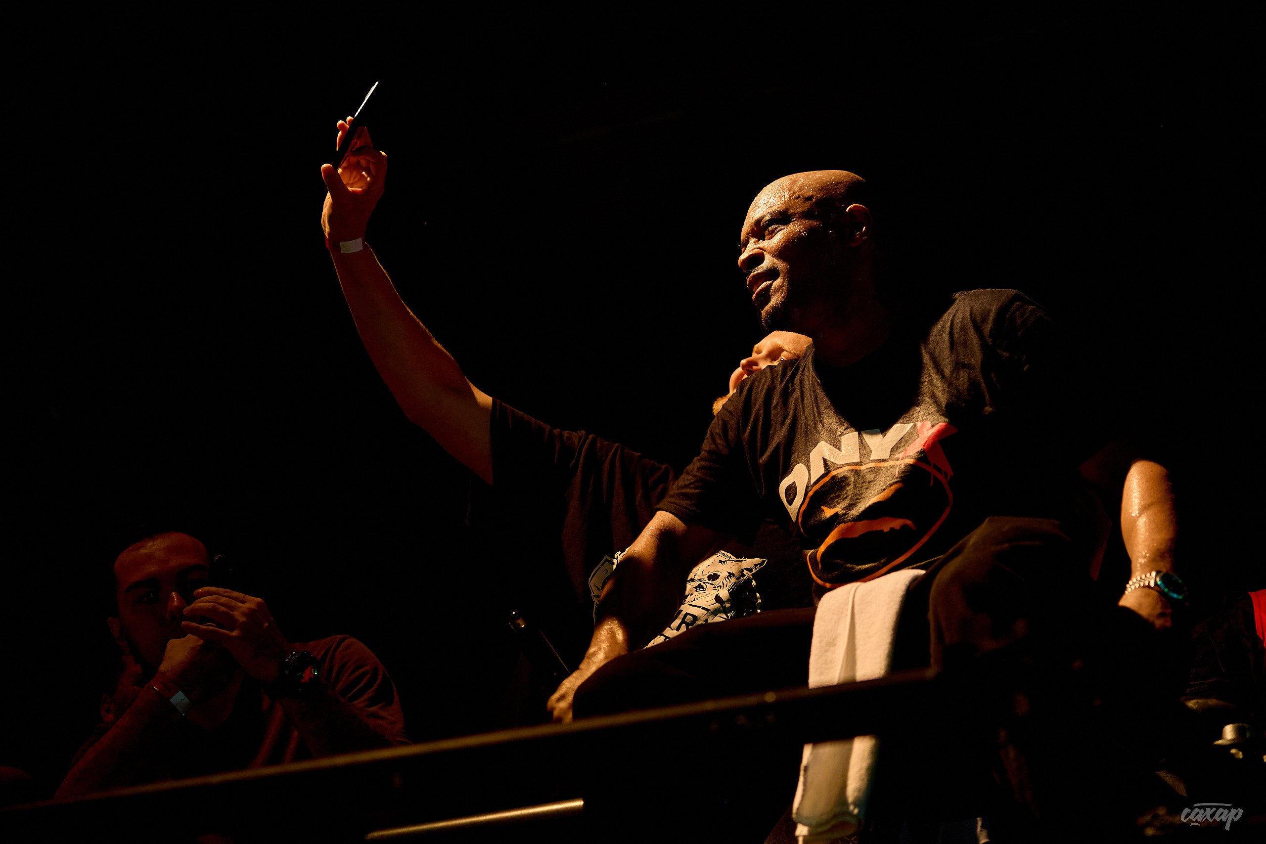 ONYX. Профессиональный фотограф в Екатеринбурге Юра Сахар