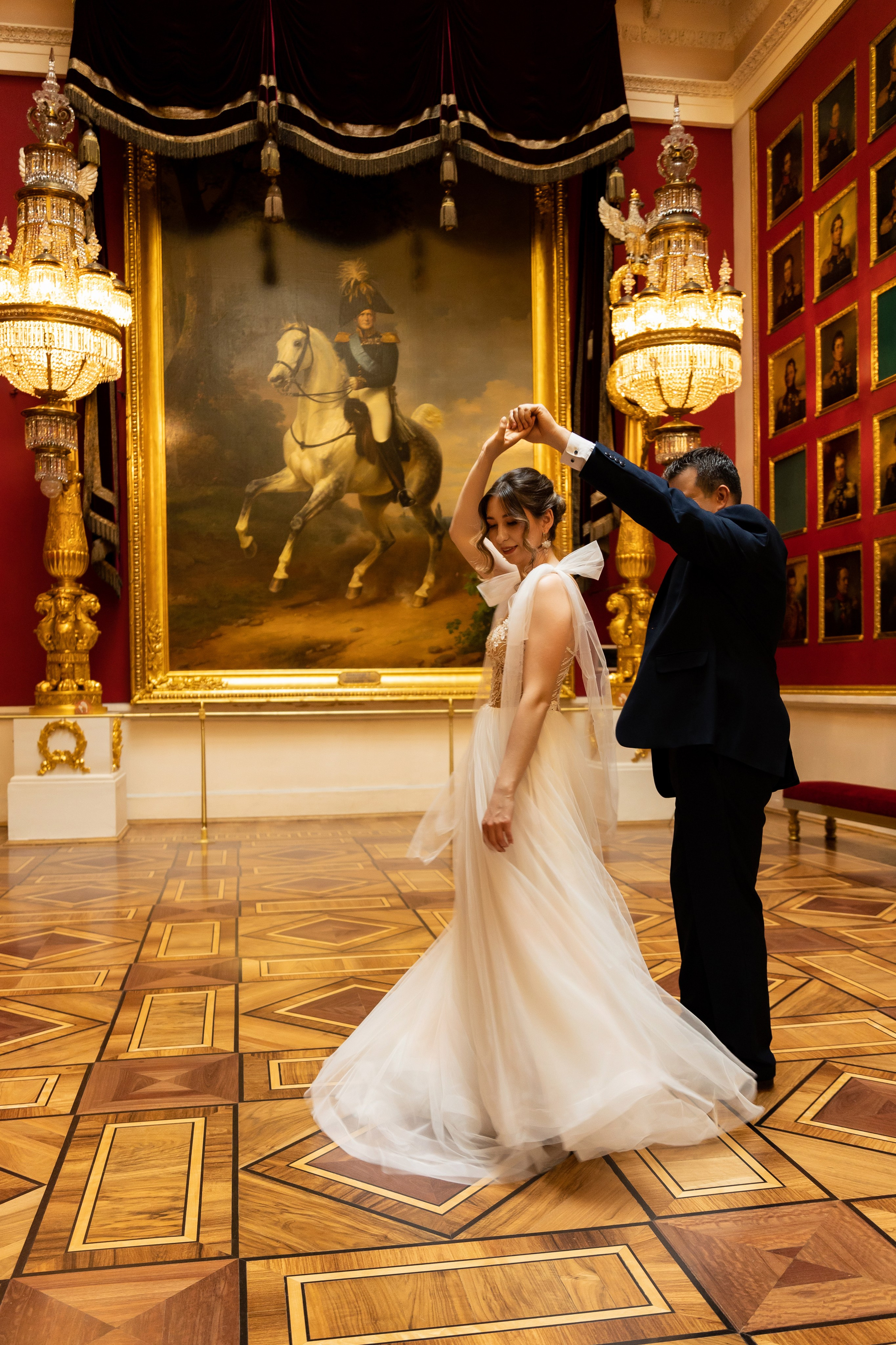 Свадебная фотосессия в Эрмитаже. Семейный и свадебный фотограф в Санкт-Петербурге Татьяна Швыкова