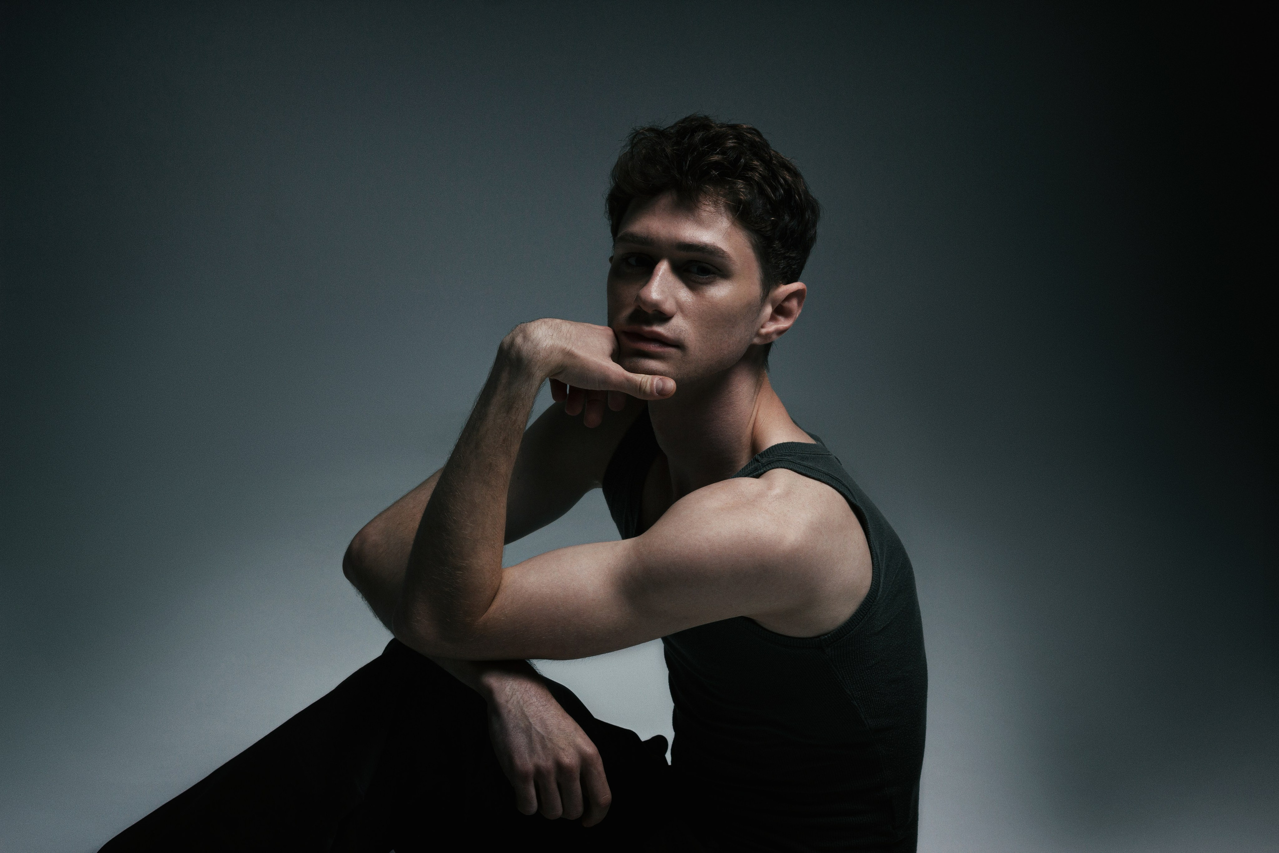 Артист балета Артём Кайков. Уютный фотограф в Таганроге: портреты, альбомы, семейные и детские фотосессии| Рада Шатунова