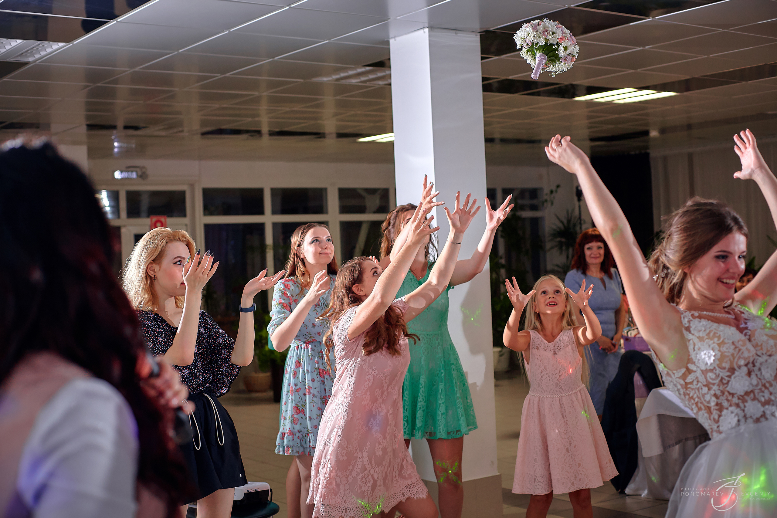 не дорогой фотограф на свадьбу жигулевск