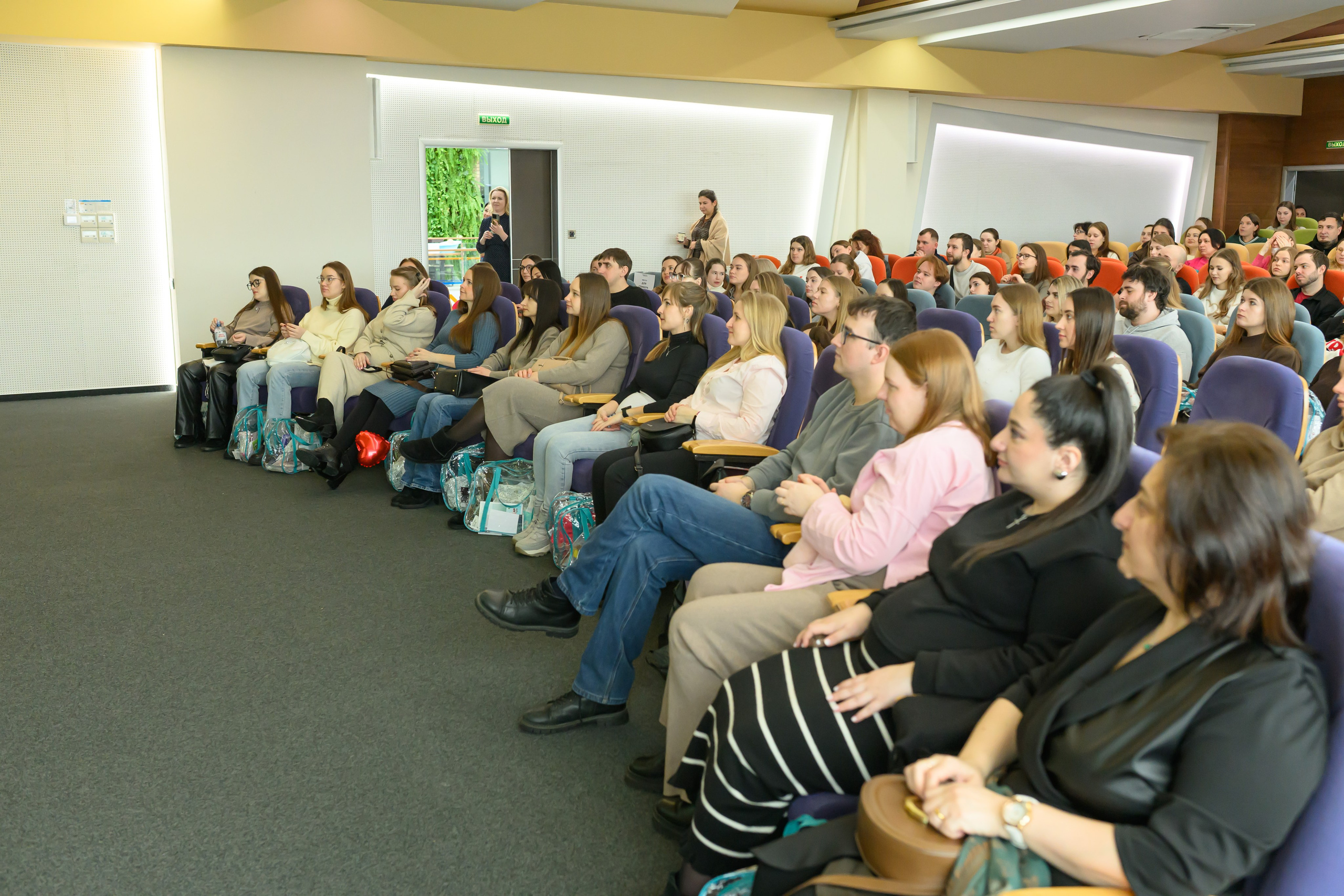 Фотоотчет праздника материнства февраль 2026 г. Профессиональный фотограф Елена Красилина г.Ярославль, г. Рыбинск