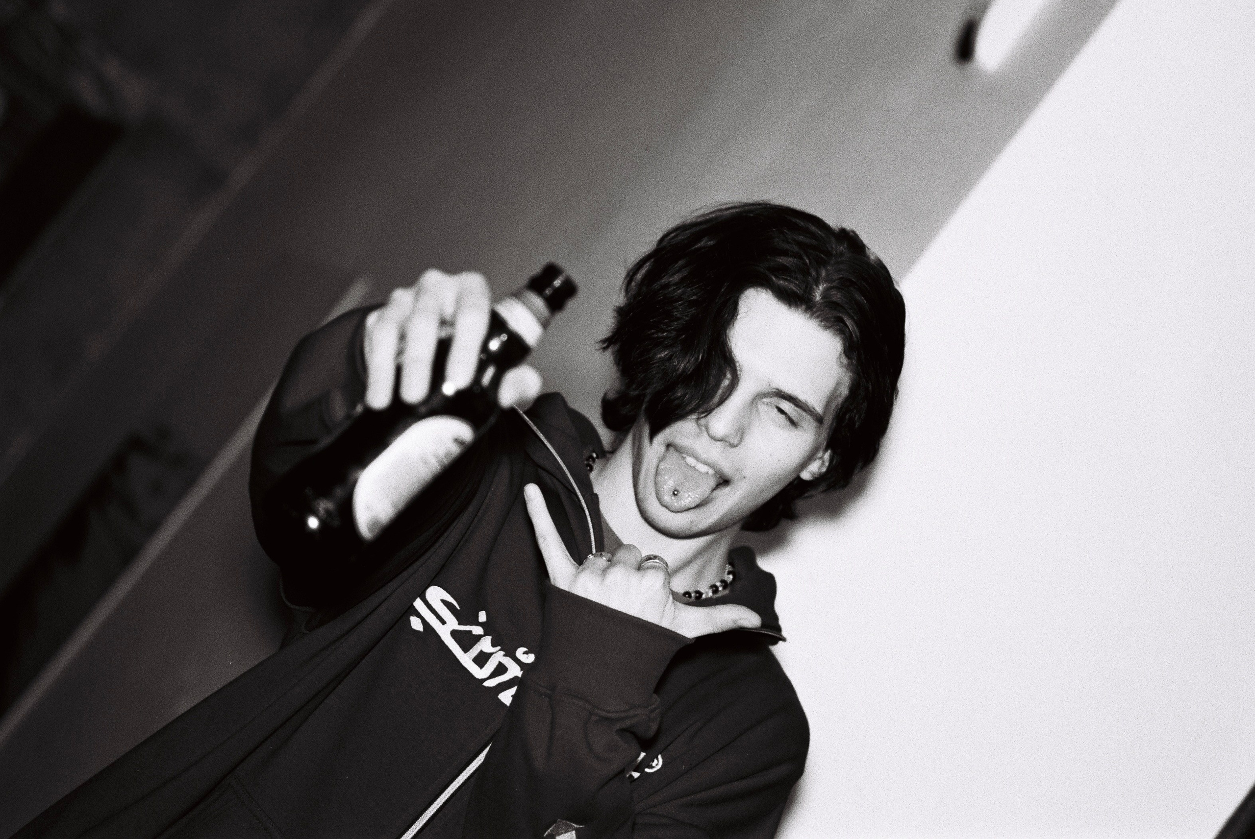 Б. Пленочный фотограф