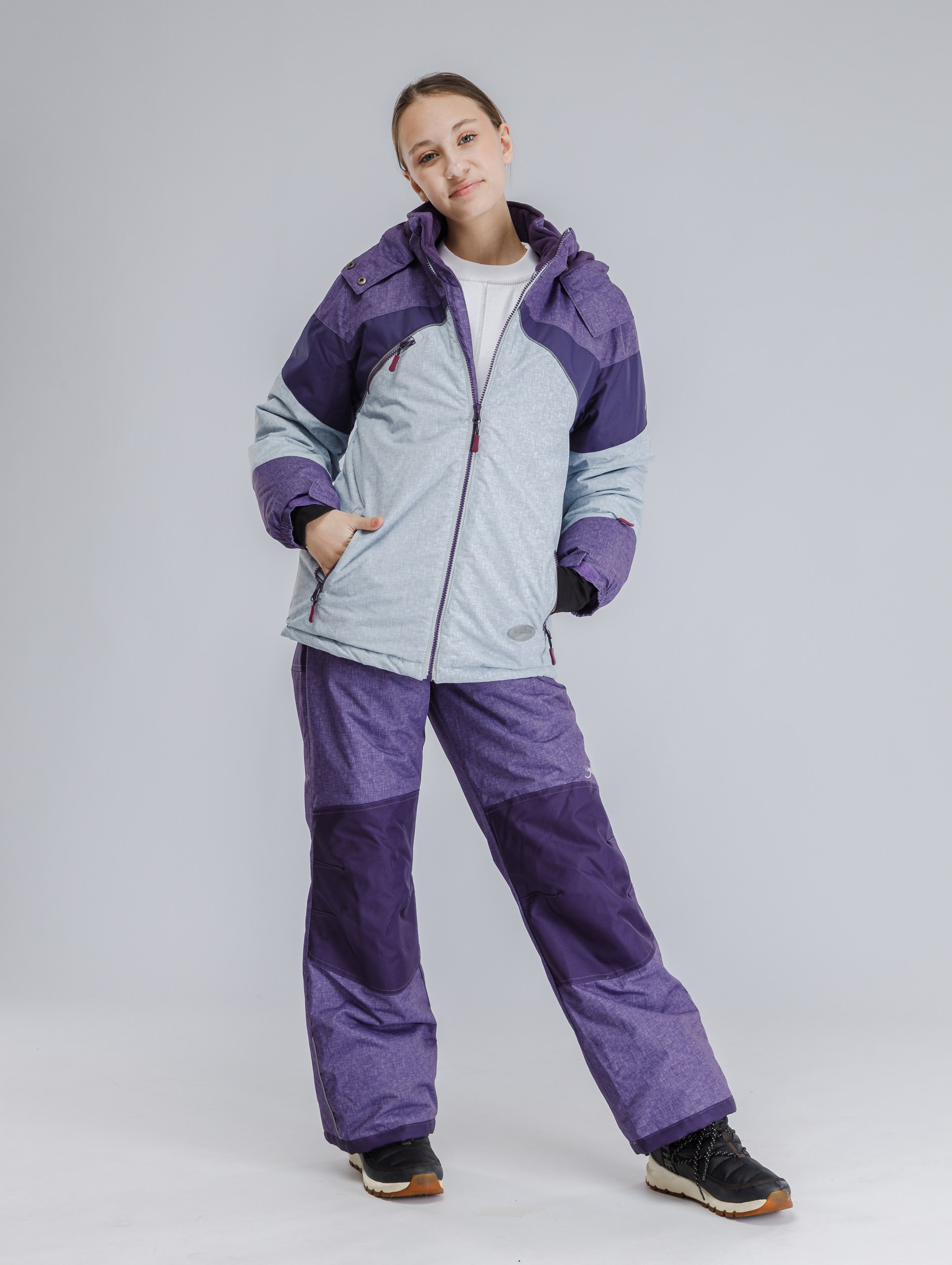 Съёмка зимней и школьной одежды фирмы Индиго джинс для WB. Студия коммерческой съемки ХВОЯ