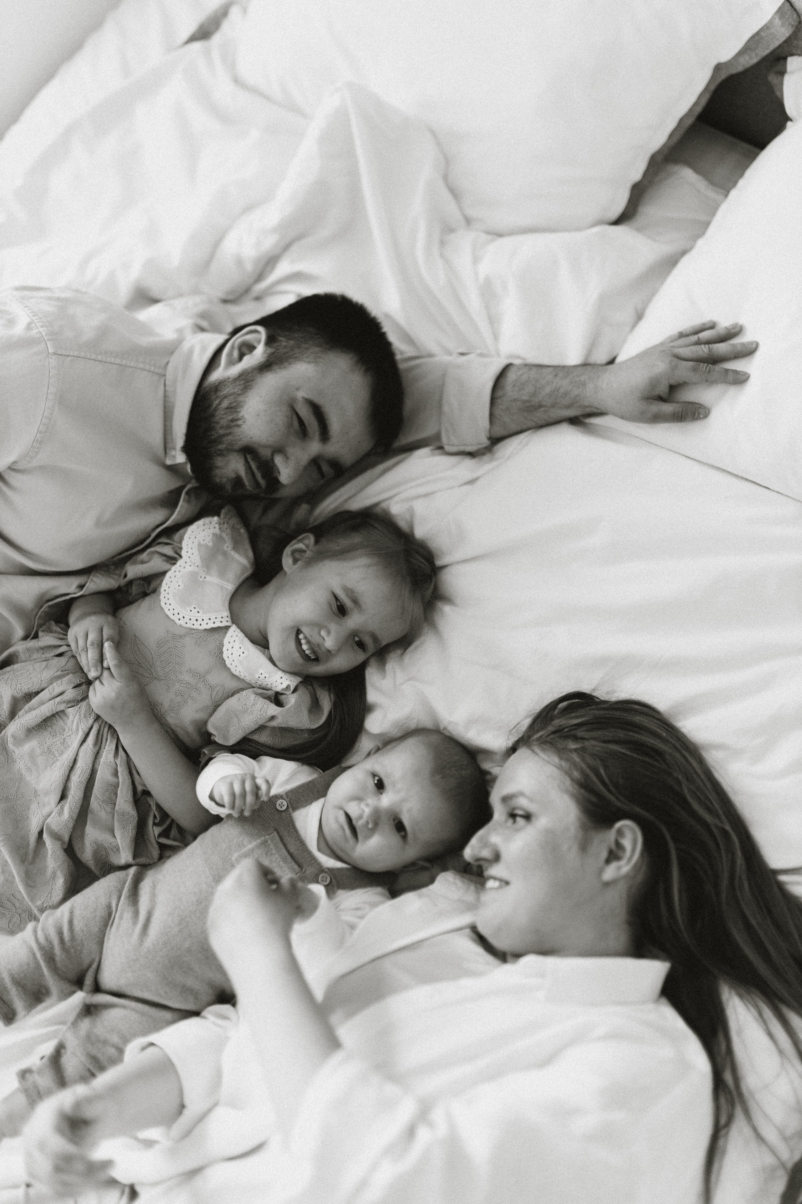 Семейная домашняя фотосессия с детьми. Семейный фотограф Екатеринбург Черепанова Олеся