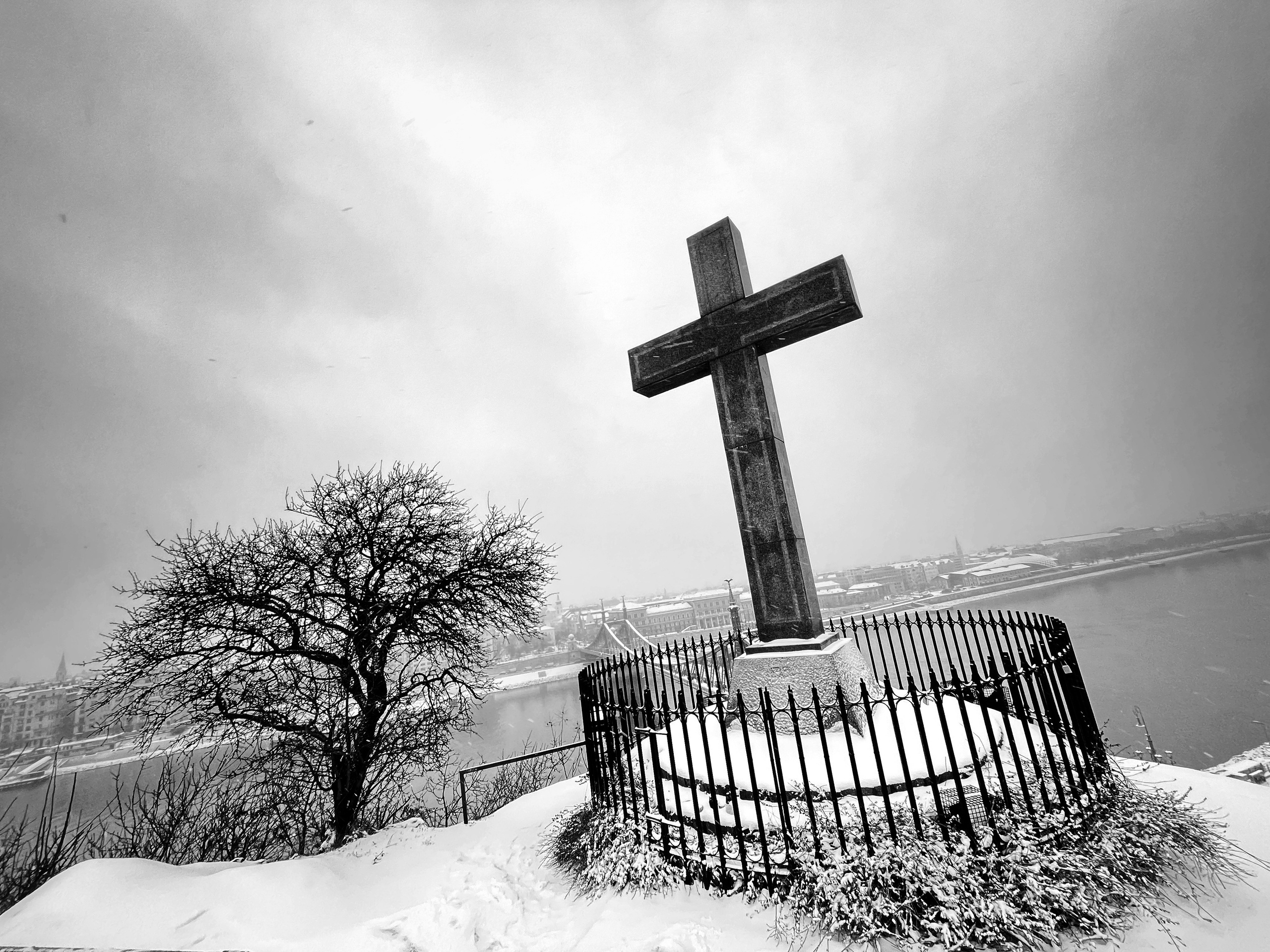 cross on Gellért Hill