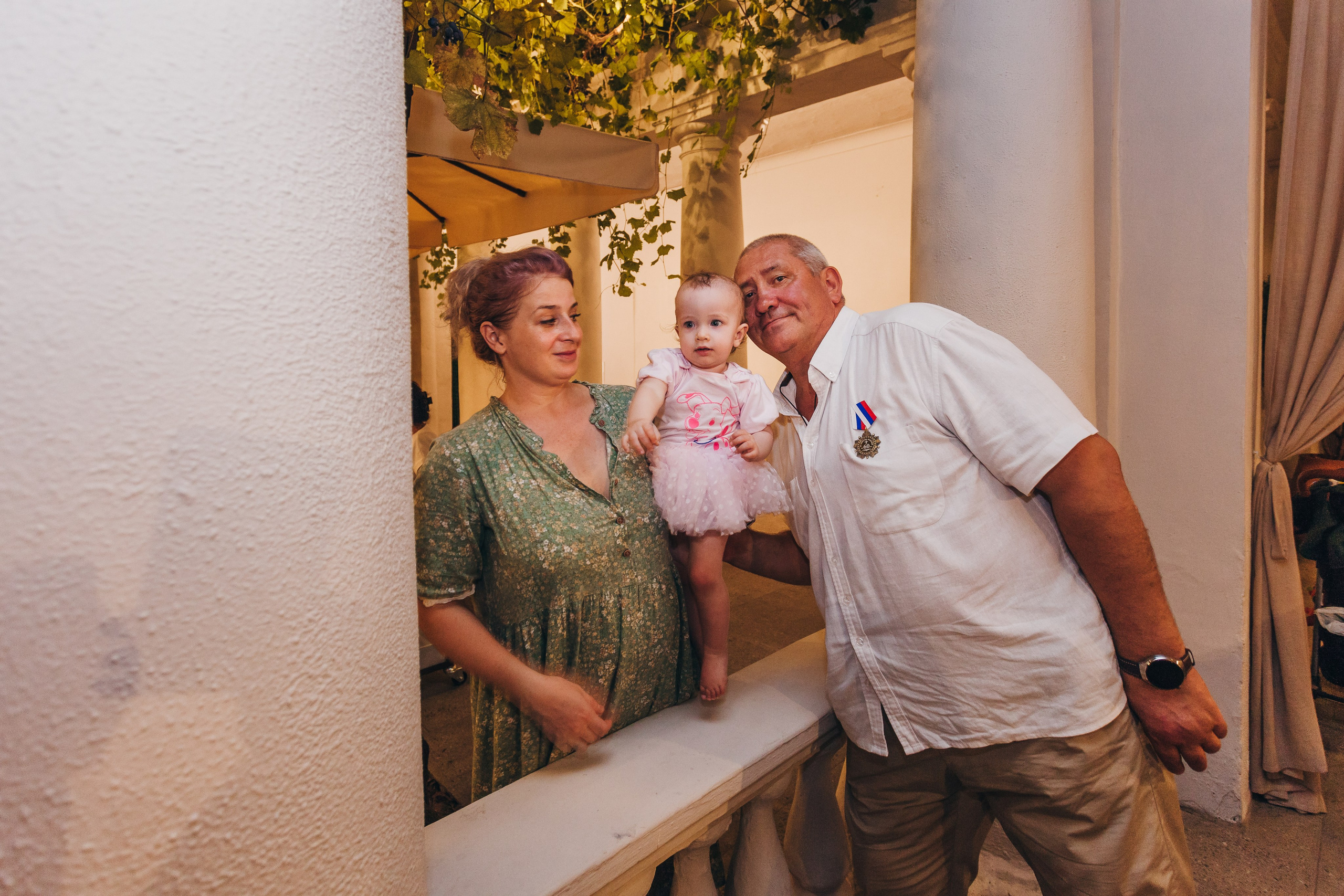 День рождение в уютном ресторане. Фотограф Денис Денисов