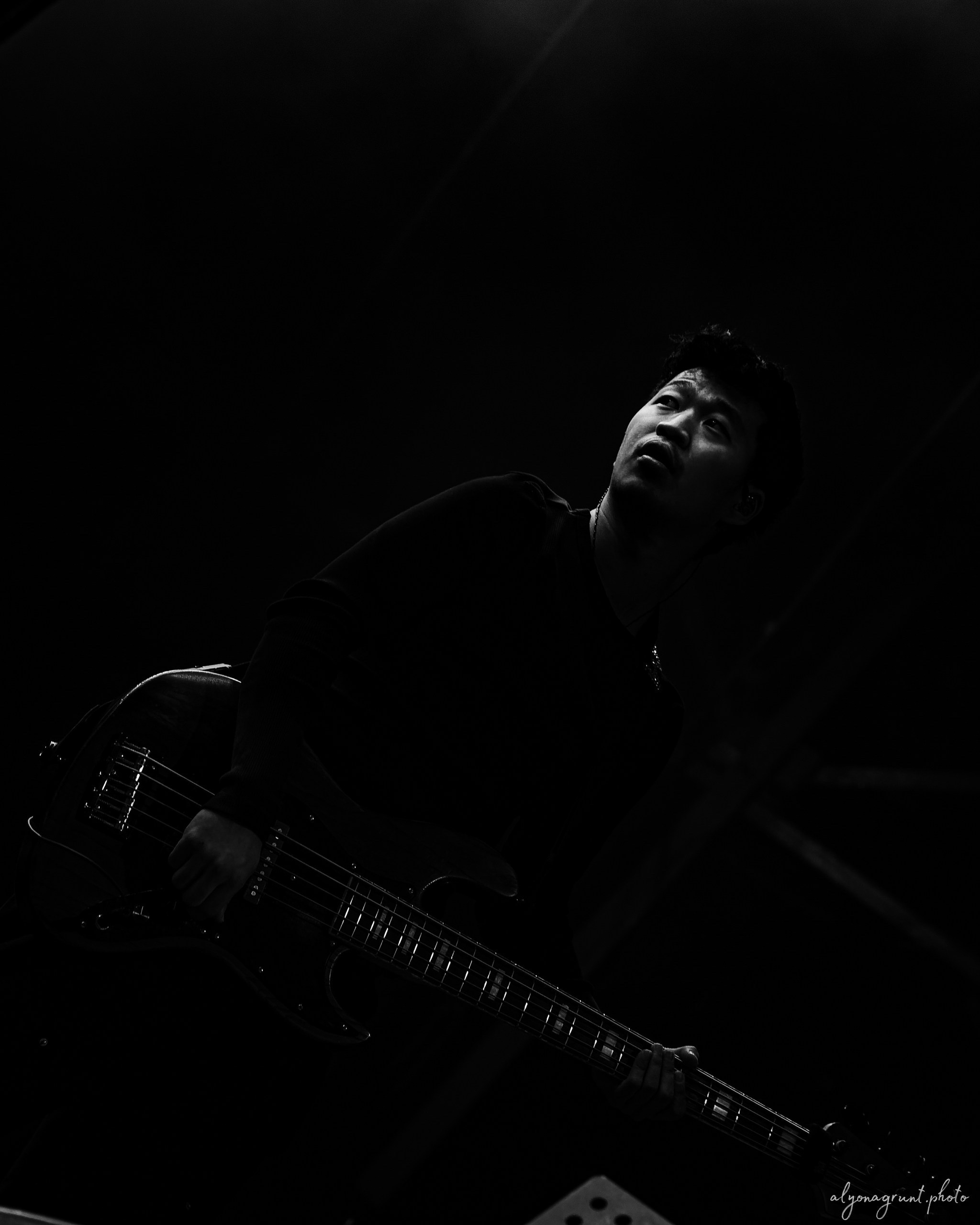 Ваня Дмитриенко, фоторепортаж СПб, A2, 23.10.2025. Алена Адрианова: фотограф в Санкт-Петербурге