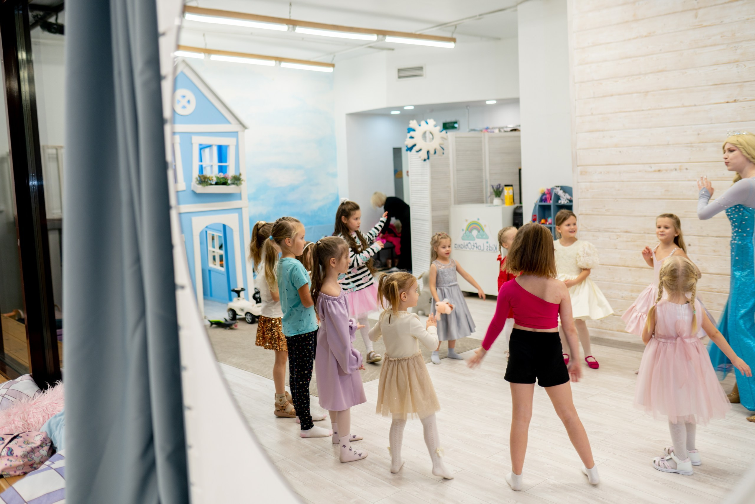 Варе и Маше 6 лет. Семейный фотограф в Москве Лилия Лебедева