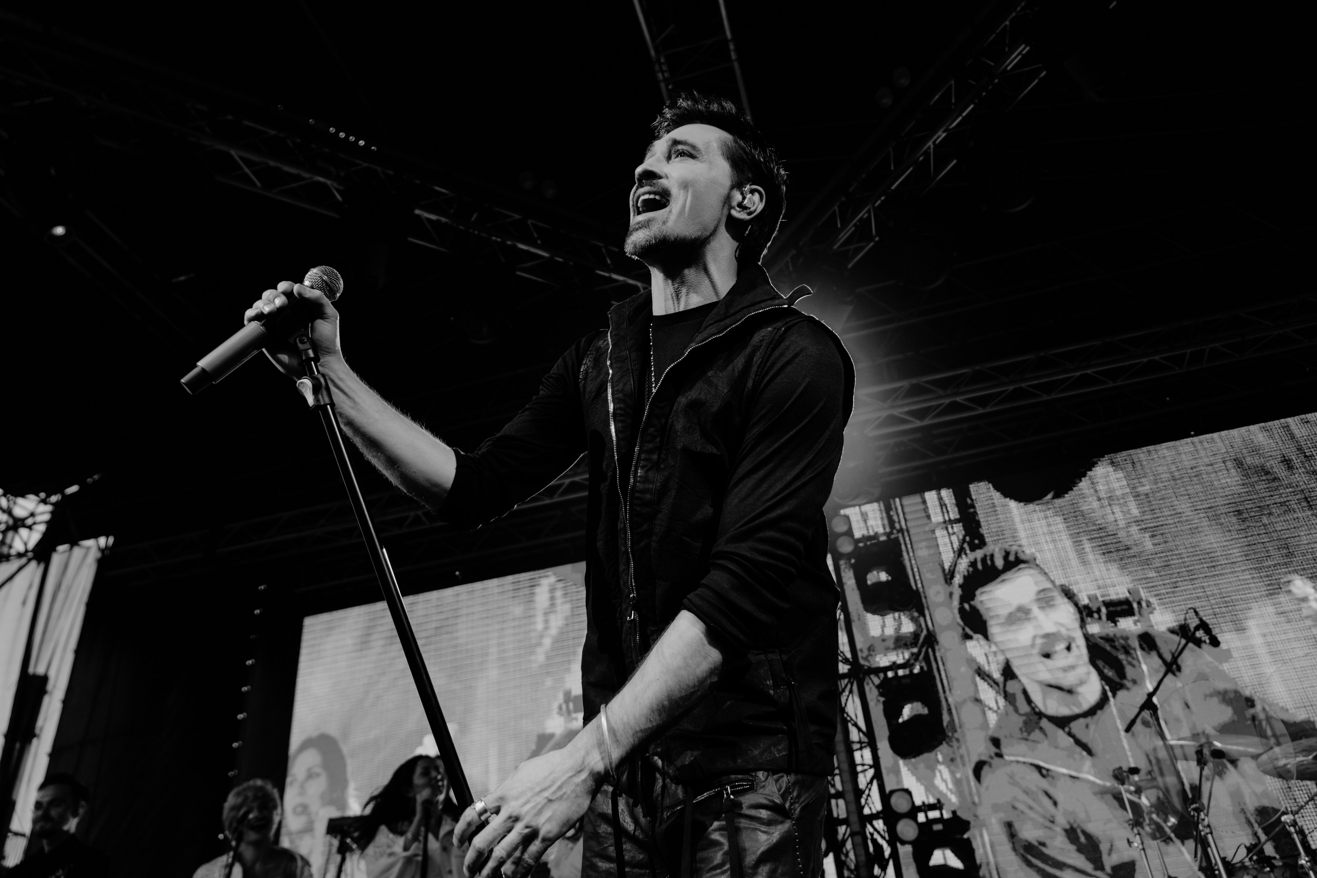 Концертные съемки. Фотограф и видеограф в Северной столице