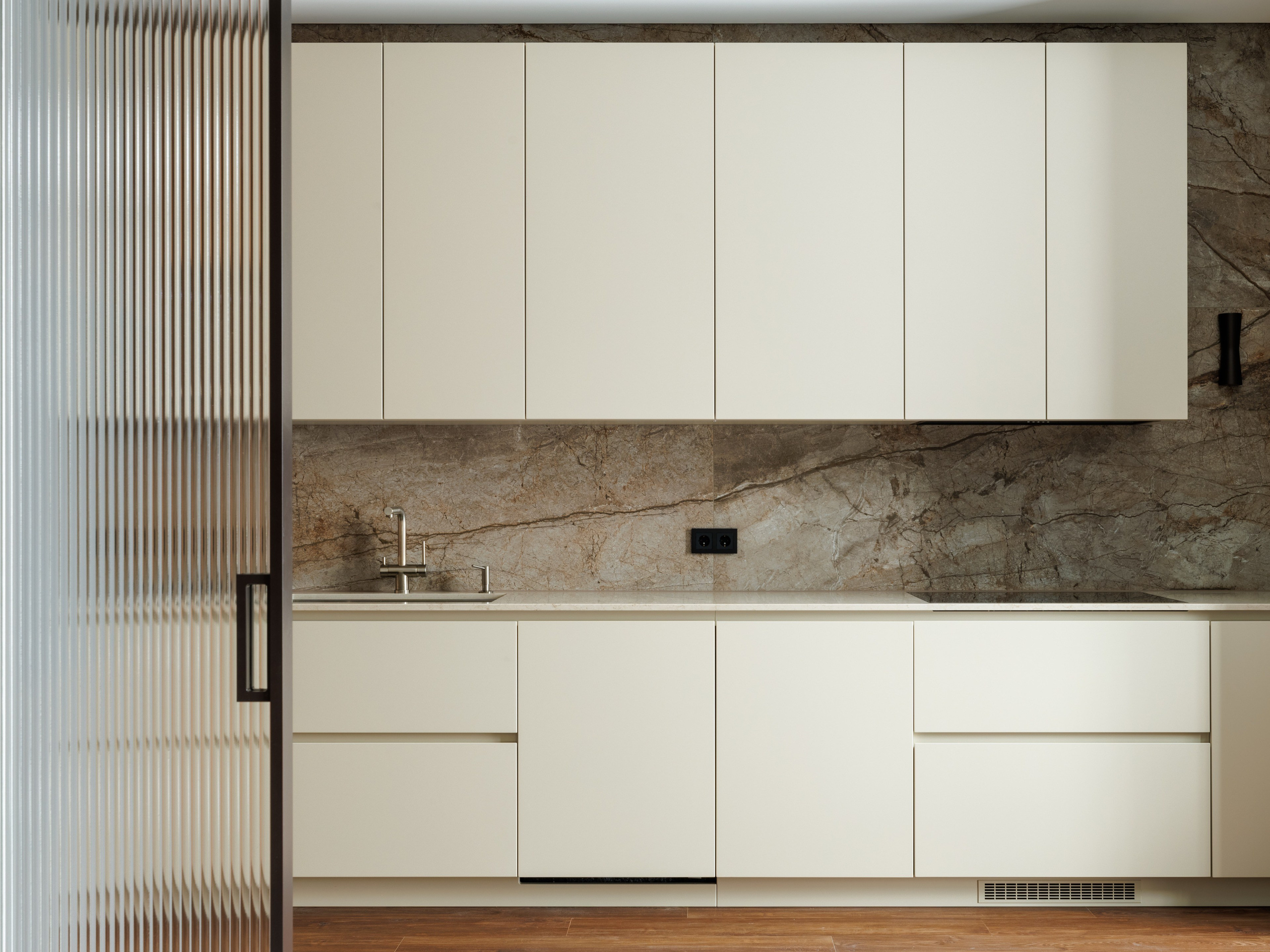 Interior photos of a 70 sq.m apartment in the Dynasty residential complex. Commercial photographer | Anton Ermakov