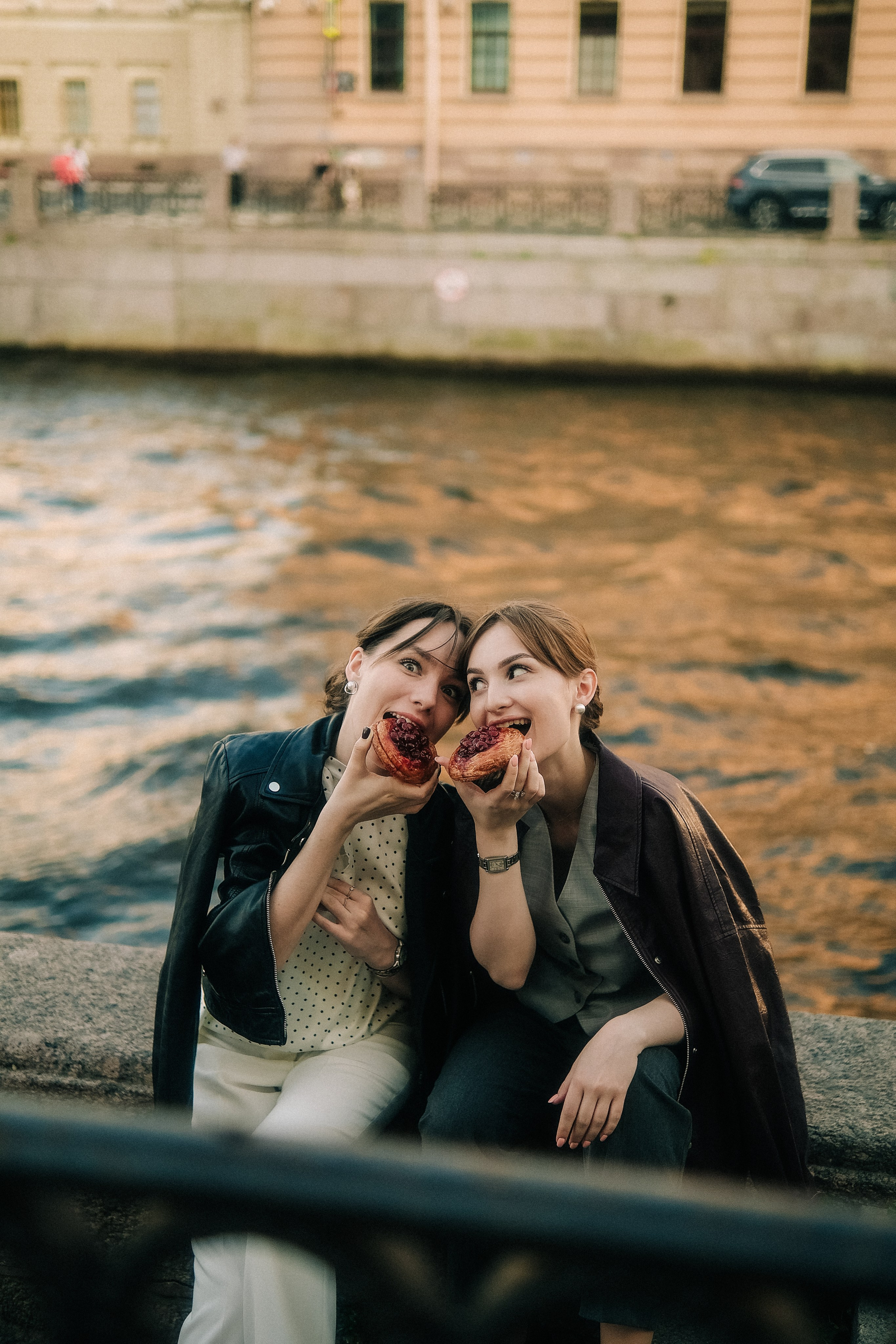 Света & Даша. Phdkvmr.ru