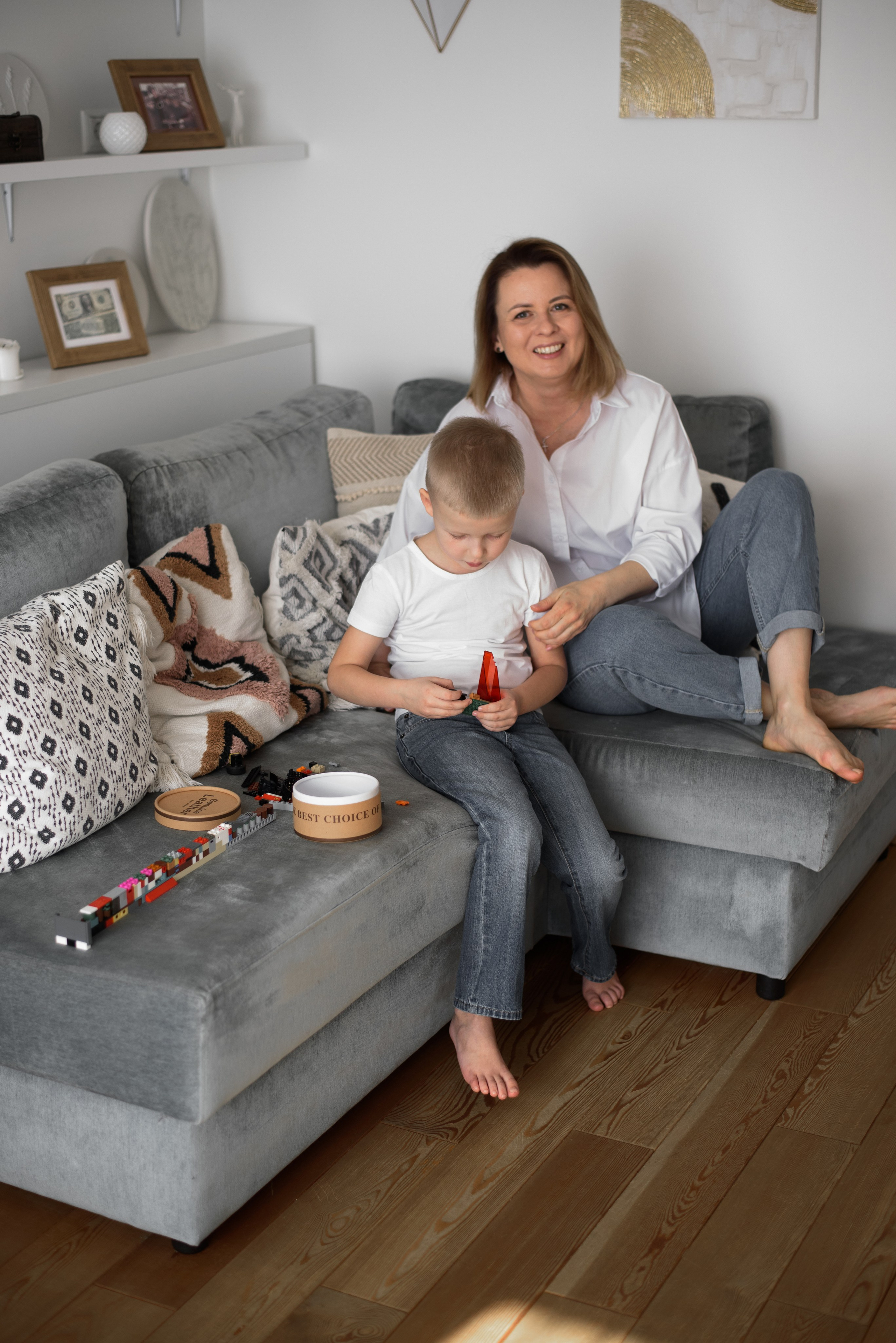 Home photo shoots in Montenegro. Photographer of newborns and children up to a year in Montenegro