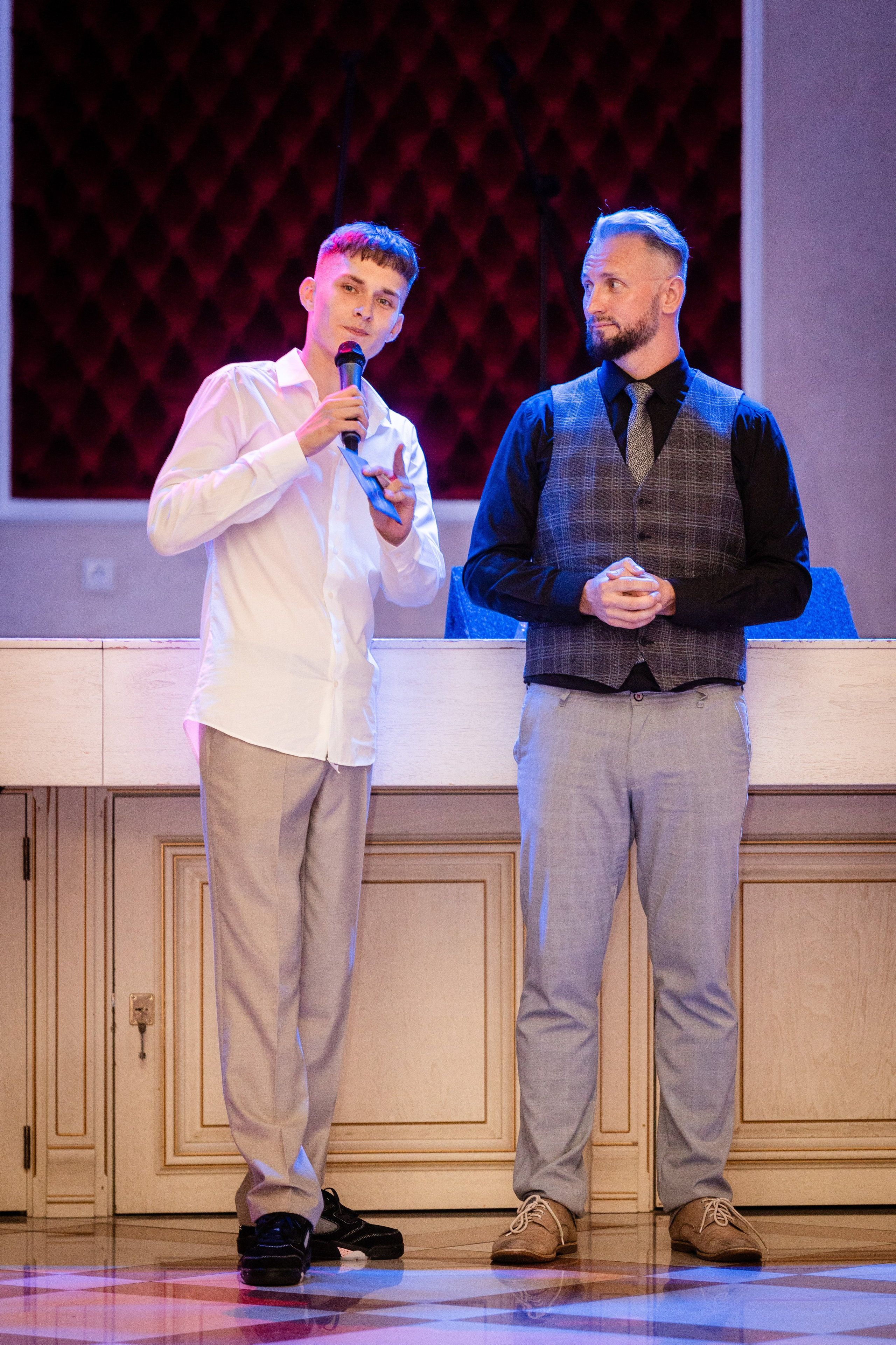 Школьный выпускной. Детский фотограф видеограф в Хабаровске Михаил Орлов