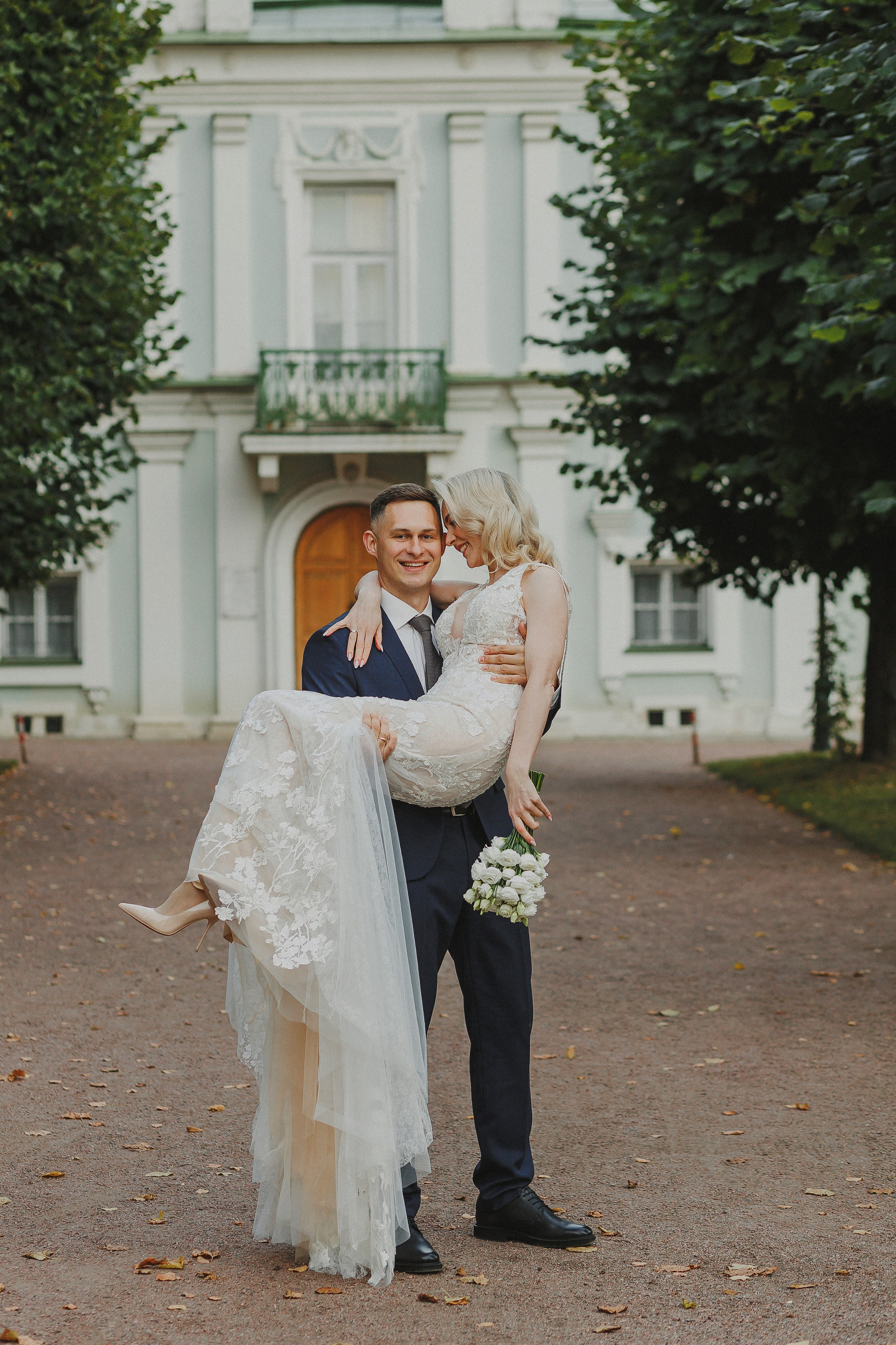 Свадебная фотосессия в Таганском ЗАГСе и Кусково. Фотограф в Москве и Люберцах Анна Ушакова