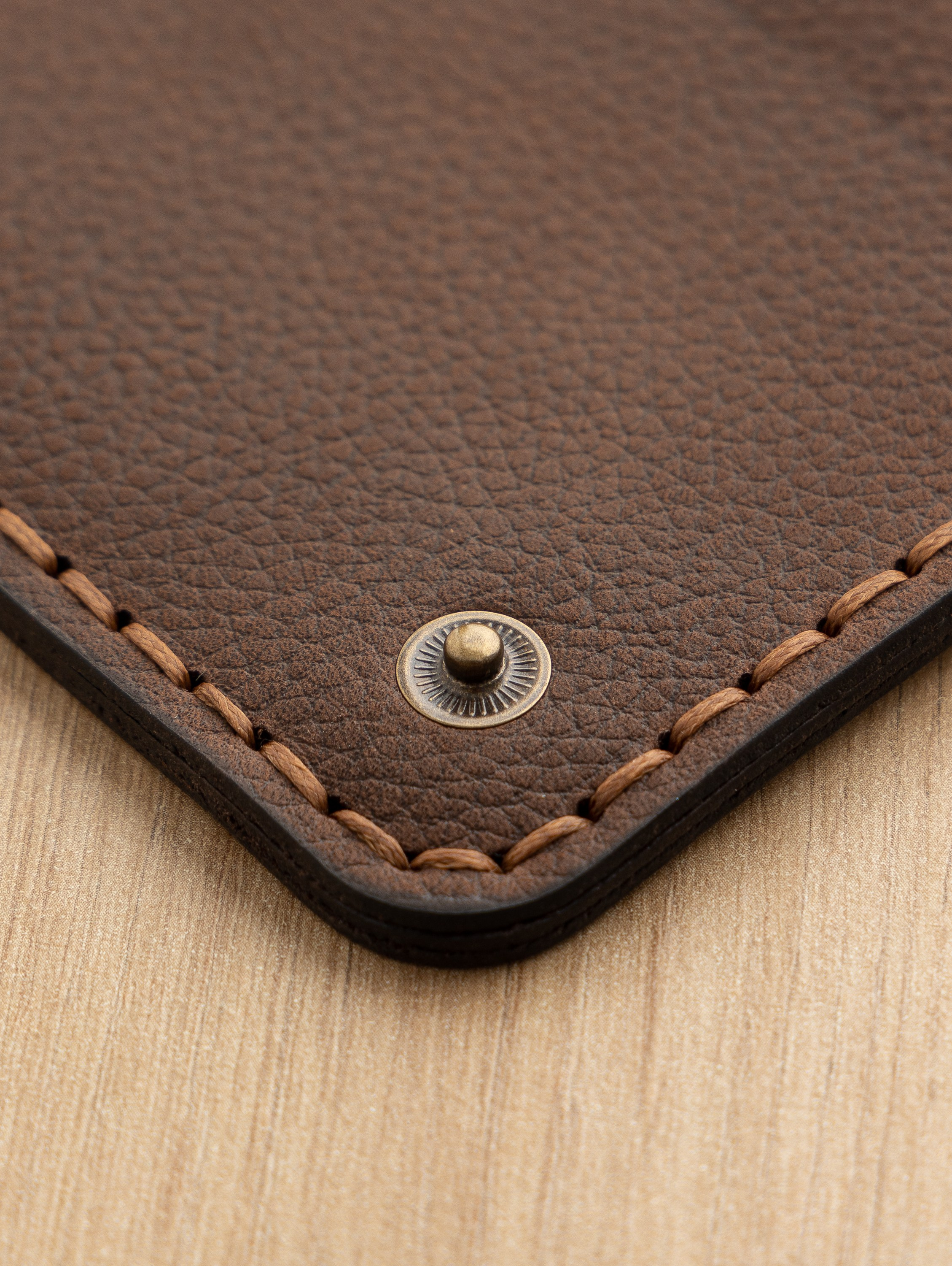 Фотосъемка кожаных изделий для маркетплейсов. Алексей Темнов — фотограф в Пятигорске