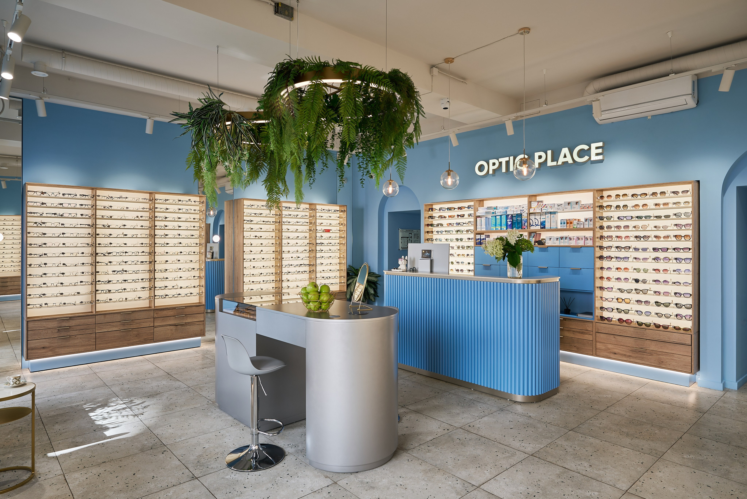 Небесно-голубой и капибара: оптика в Москве (Публикация My Decor). Бояршинов Антон Интерьерный фотограф/видеограф Москва