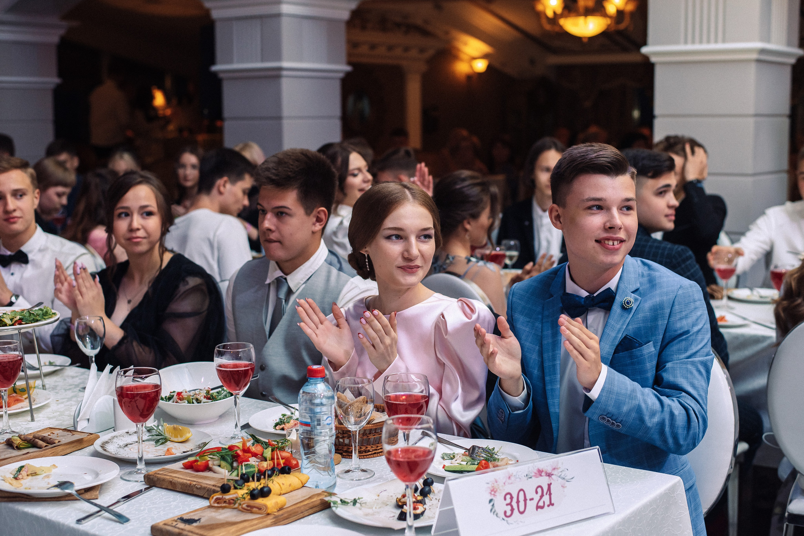 Выпускной 9-11классы. Выпускные книги Анапа Новороссийск Краснодар