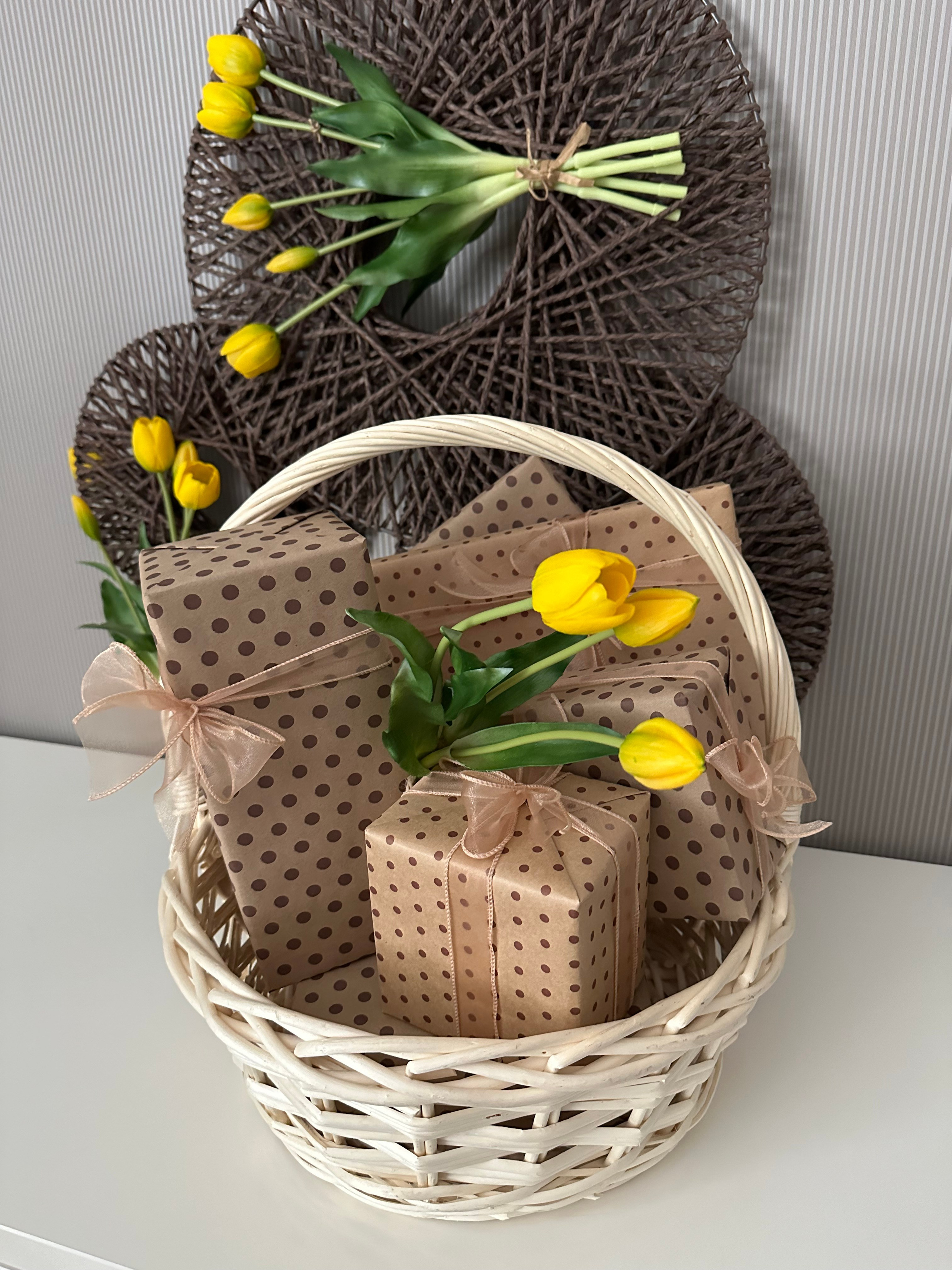 Женская корзинка. Студия подарочных наборов «Владия»