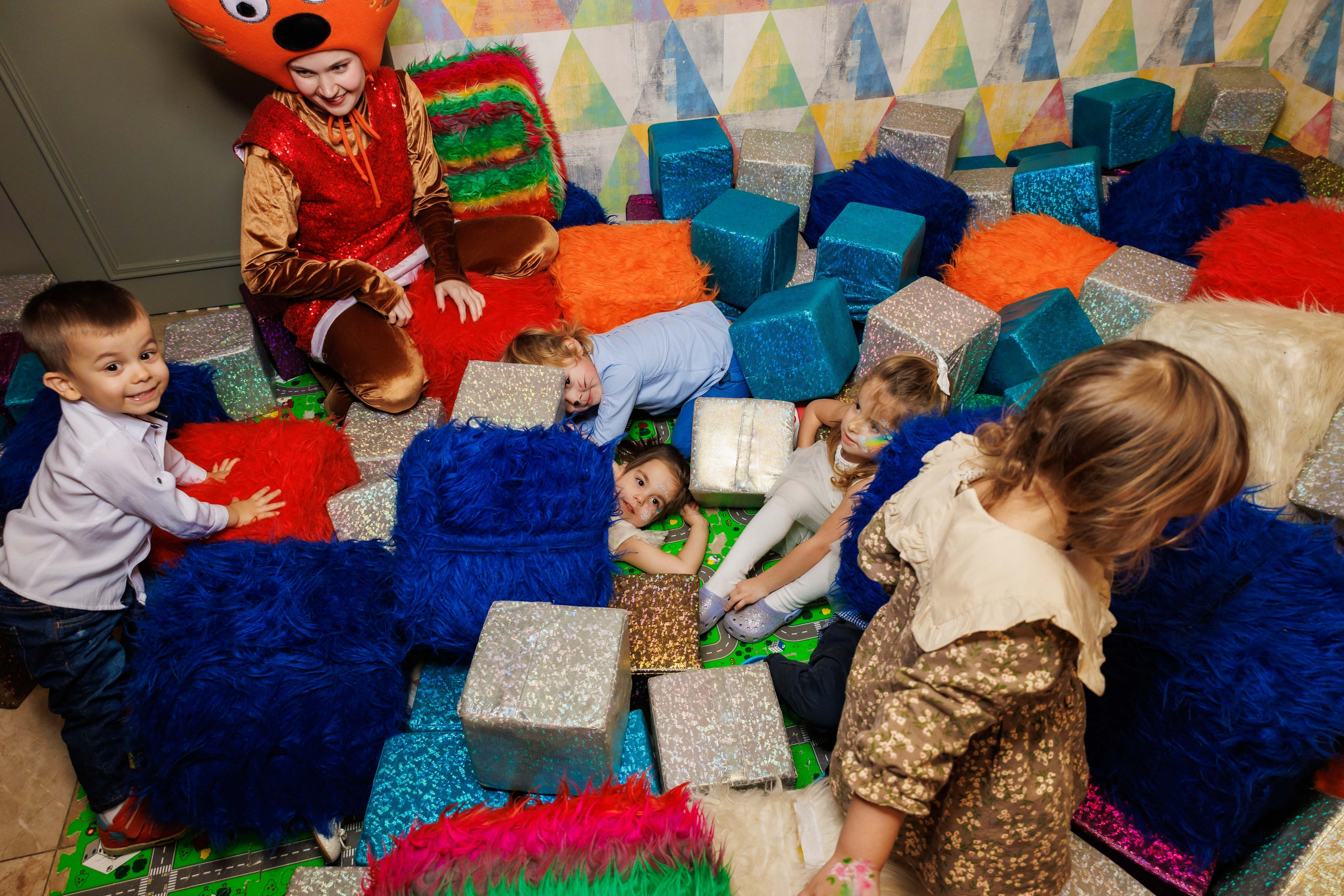 День рождения в ресторане. Фотограф в Москве Дмитрий Емельянов