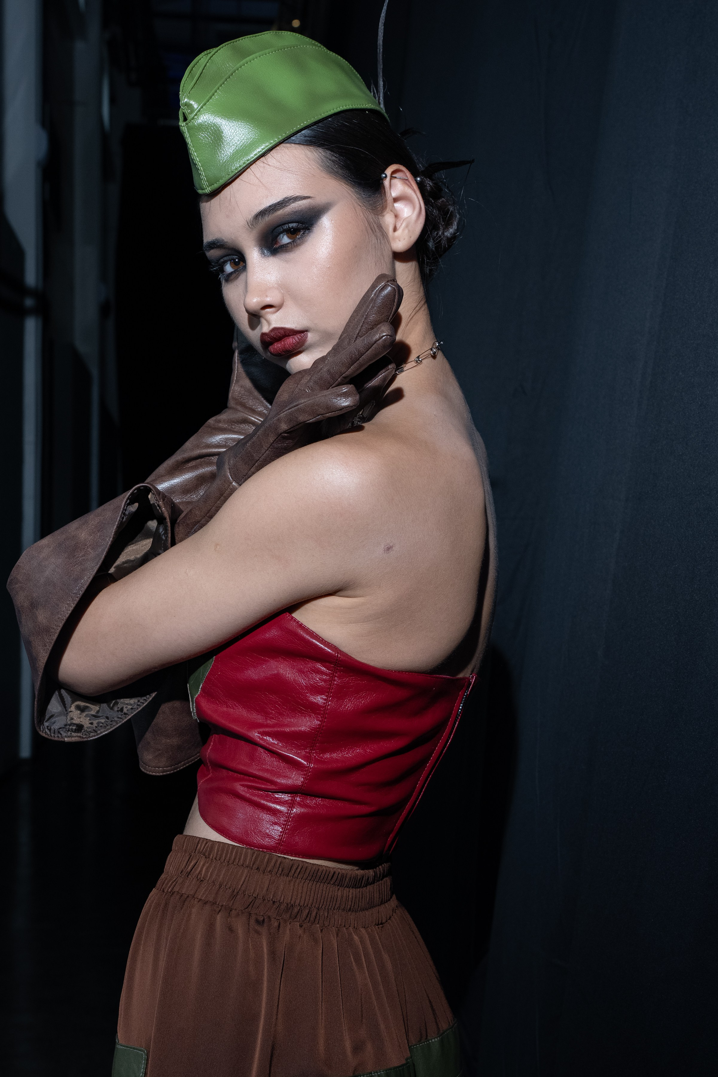 Visa Fashion week Almaty Backstage Day 3. Сайт Алматинского НЮ АРТ, будуар и фэшн фотографа Дениса Карпенко