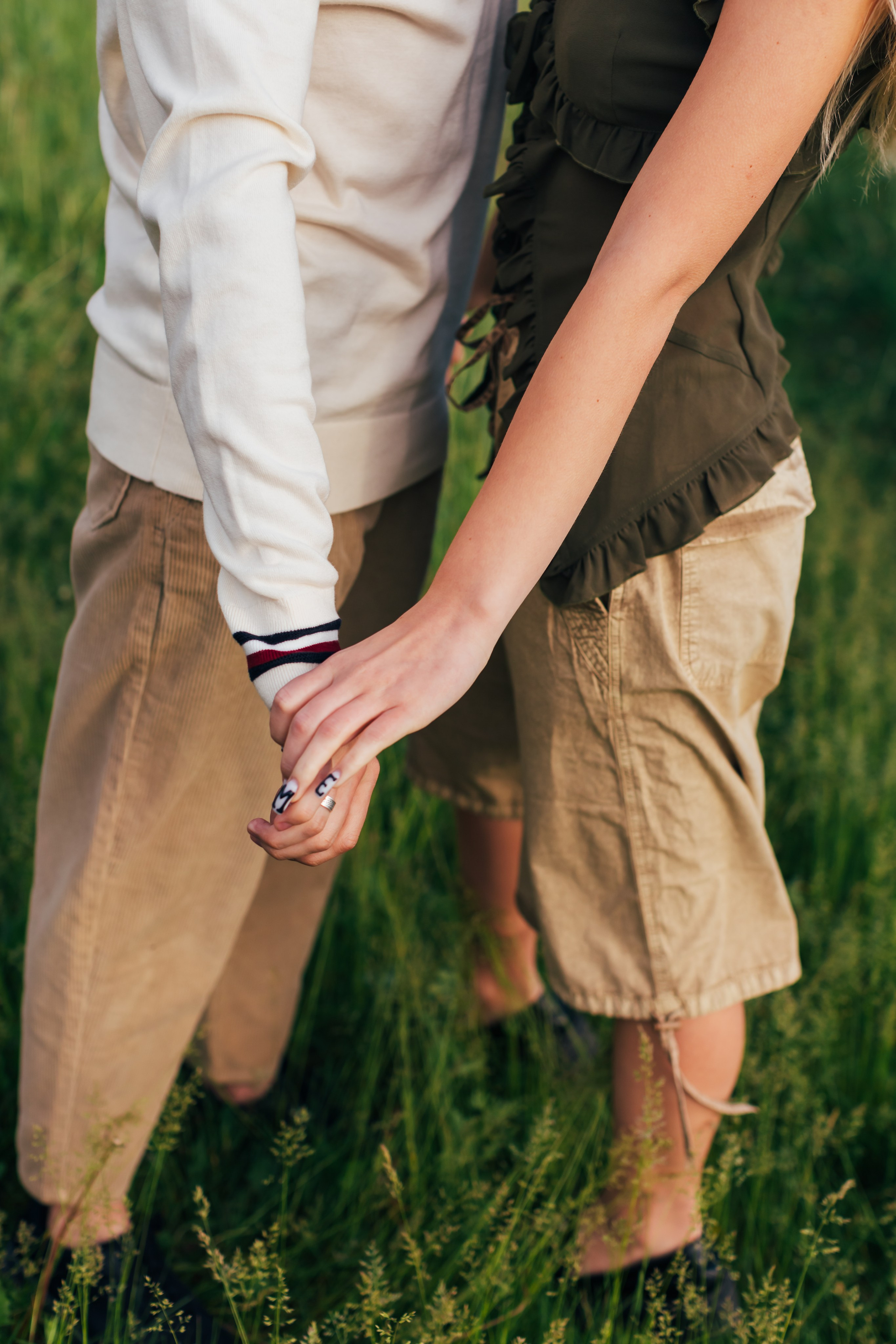 алёна малахова фотограф новосибирск семейный детский домашняя фотосессия в новосибирске день рождения репортажная съёмка фотосессия с лошадьми на конюшне деревня алтай  на природе фотосессия в детском саду мама и сын предложение руки и сердца идея  помолвка фотосессия берег закат детский день рождения годик торт аниматор лофт игровая продолжение следует prodoljenie_sleduet_  корпоратив тимбилдинг первоклашка линейка  контент  бизнес портрет оперный новат франция берет весна девушка мама и дочь мать и дитя