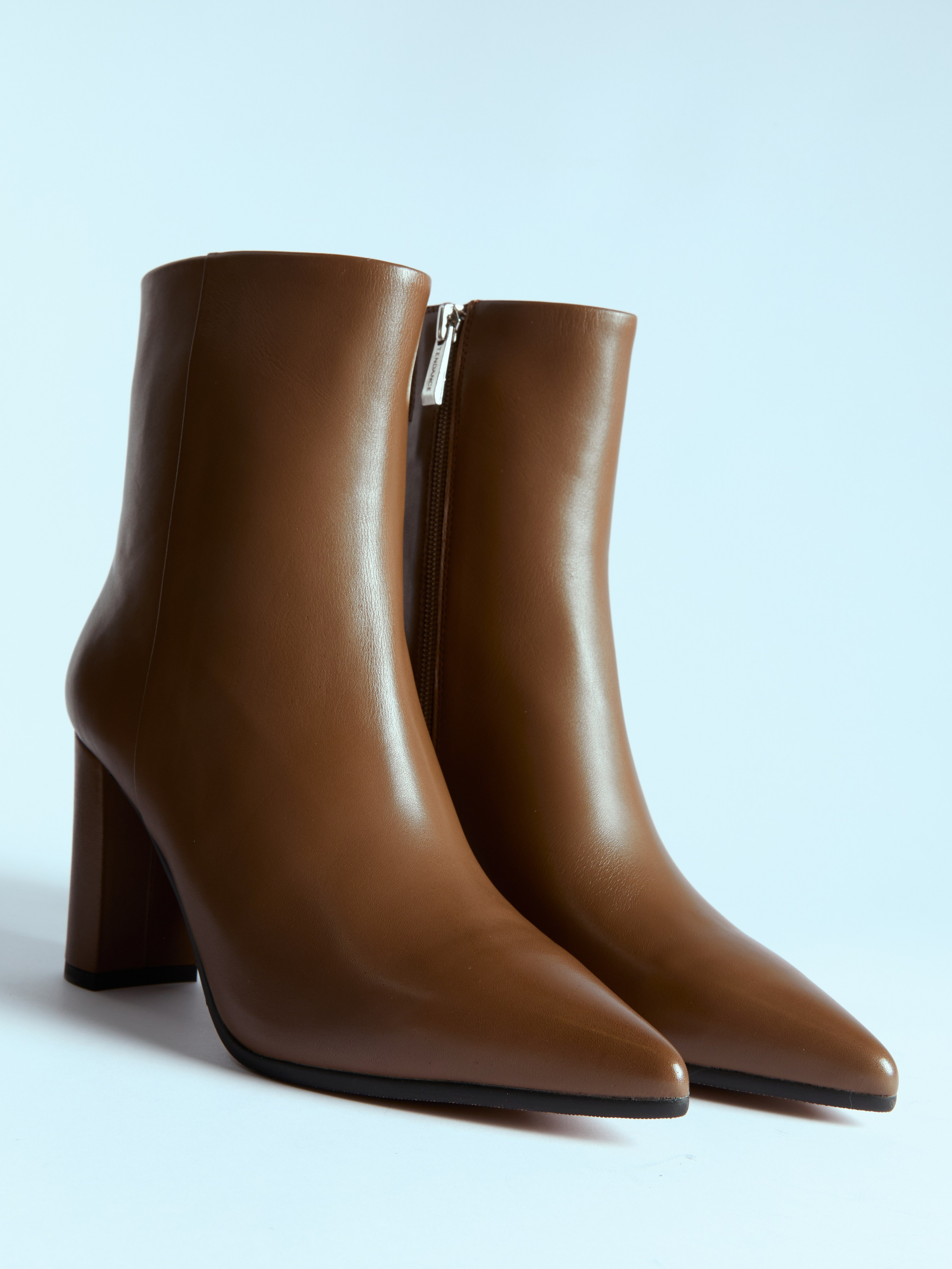 Предметный фотограф в Москве Евгений Шубин