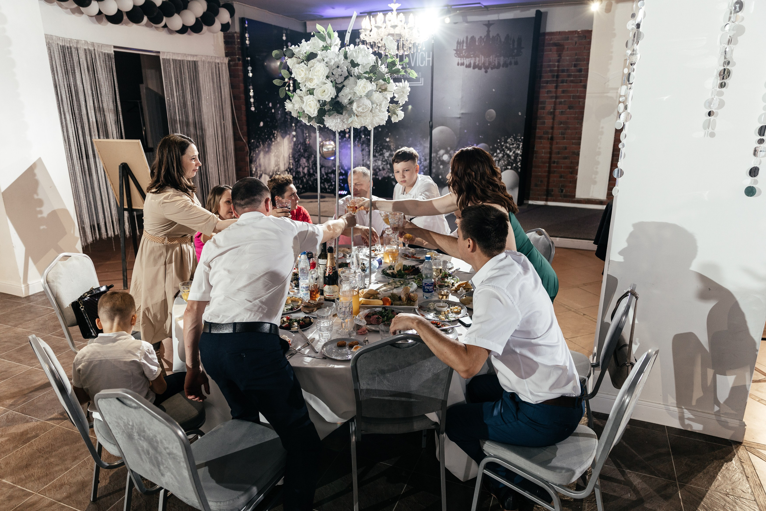 Свадебный фотограф Уфа — Руслан ГабдлисламовЖивые эмоции, красивые кадры, воспоминания на всю жизнь.Работаю по всей Республике Башкортоста. Свадебный фотограф Уфа Руслан Габдлисламов