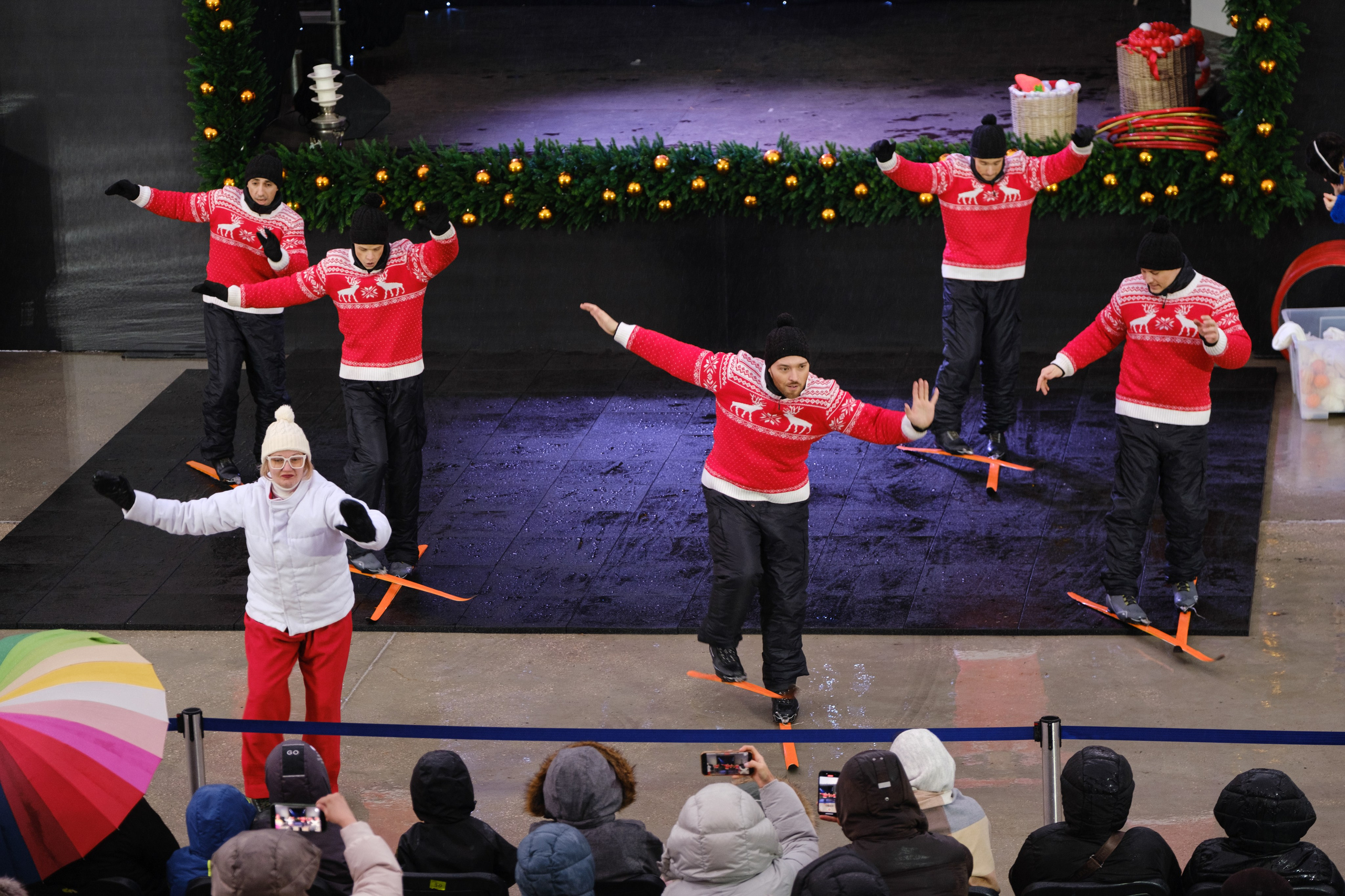 Новогодний репортаж из парка «Новый Херсонес» | Фотограф Илья Желдак. Профессиональная фотосъемка в Крыму. Натуральные эмоции и живые кадры. Забронируйте дату прямо сейчас!