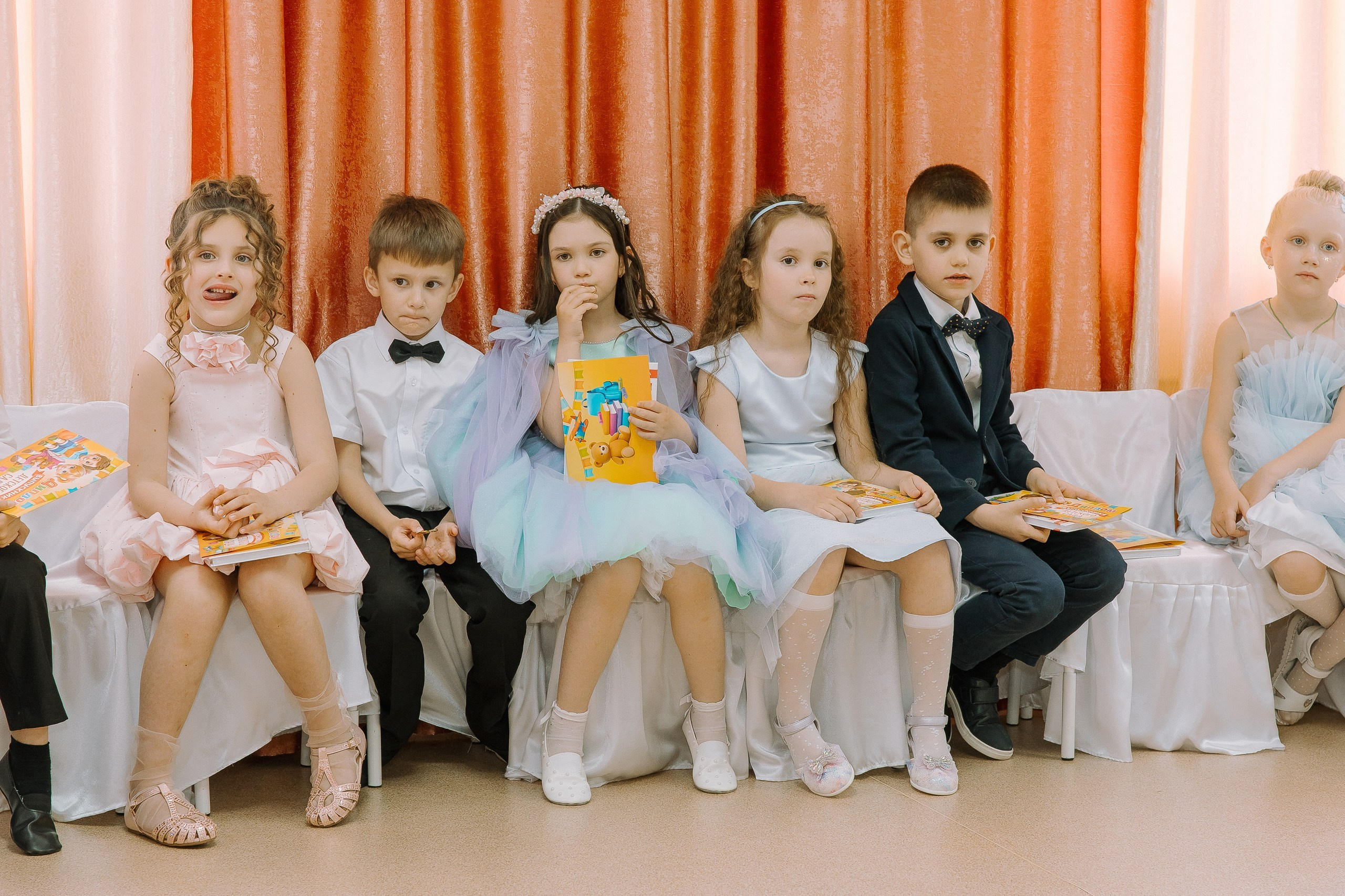 Выпускной в ДС -29. Выпускные альбомы Натальи Бутко: Новороссийск, Анапа, Геленджик