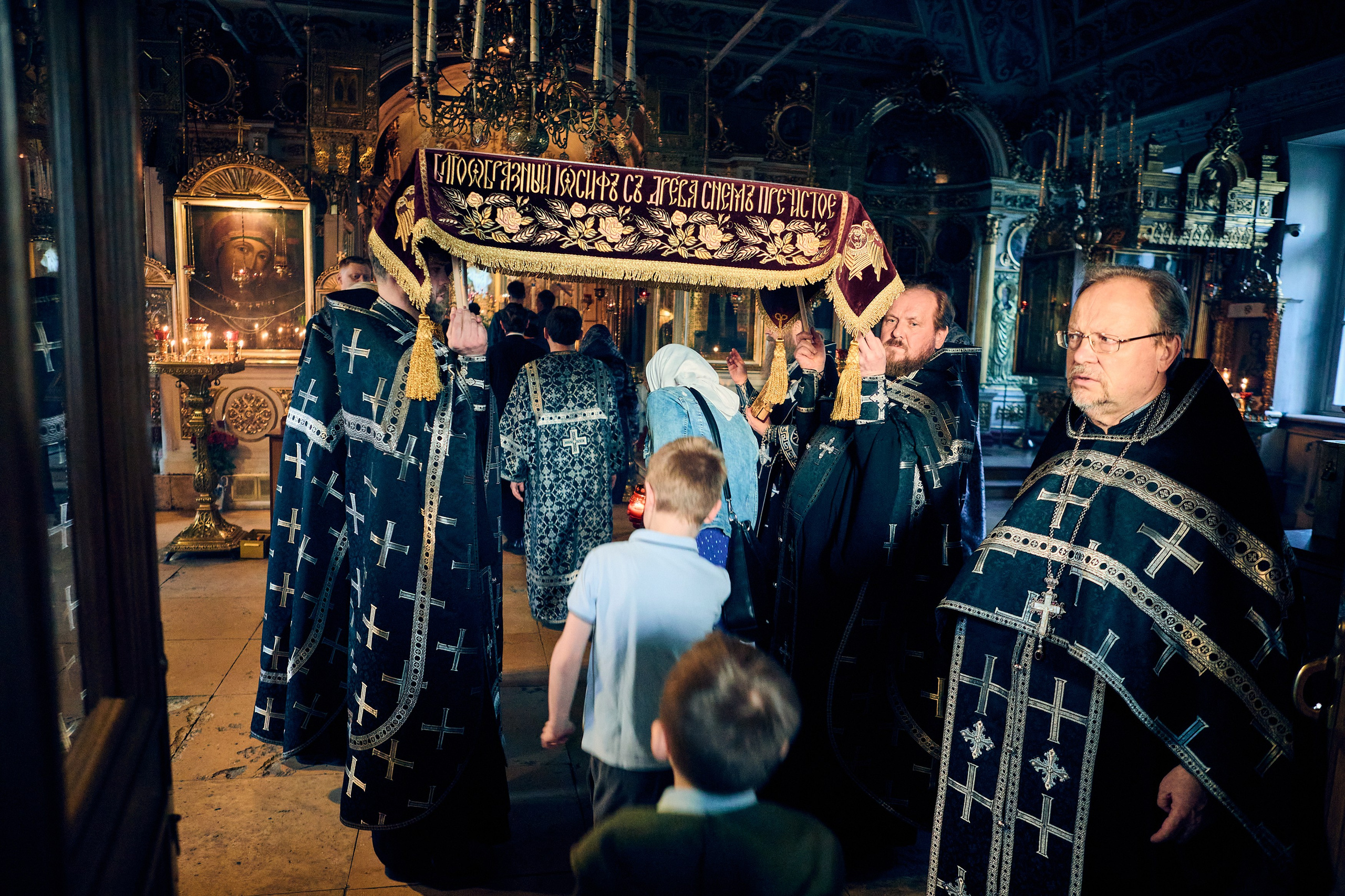 Утреня. Погребение Спасителя. DMITRY MOISEENKO — фотограф, художник, топ-стилист