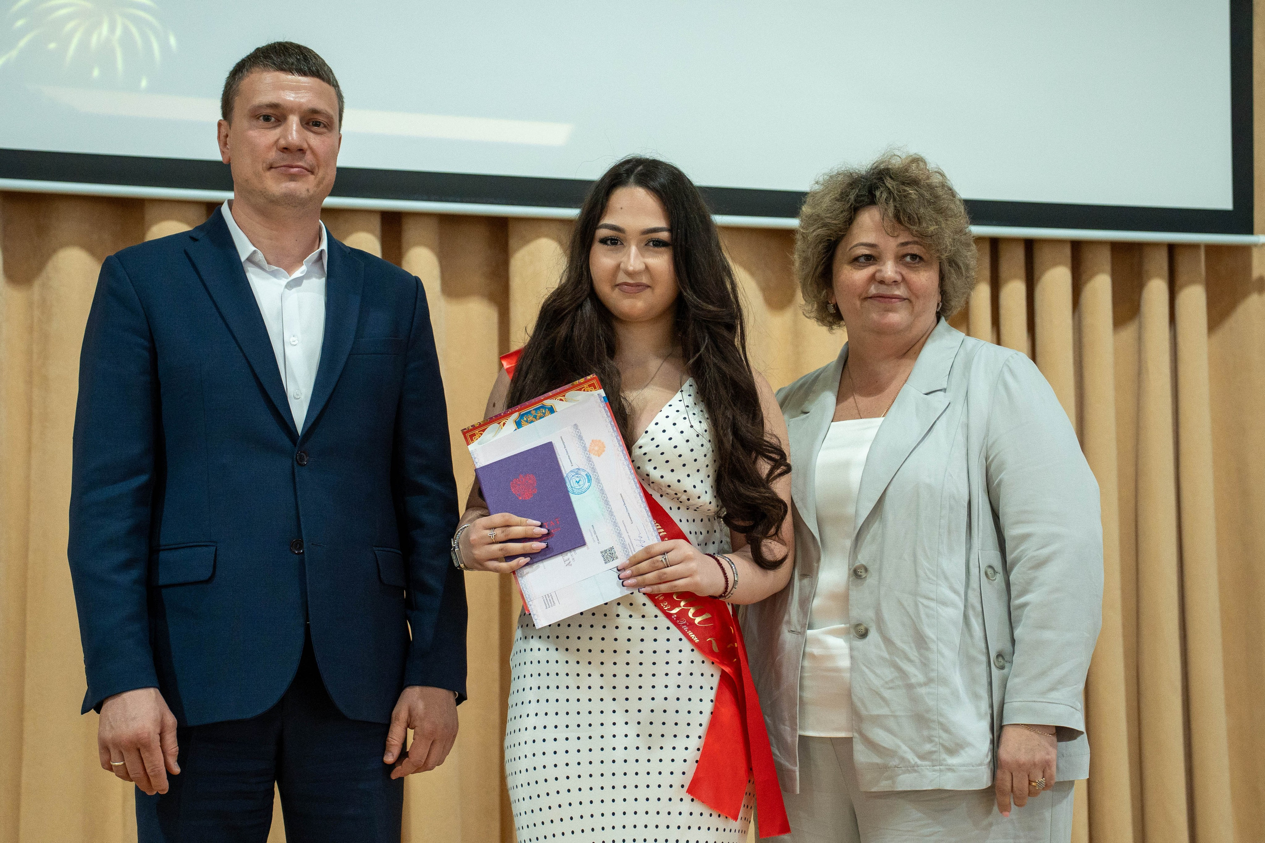 Выпускной 26.06.2026. Коммерческий и художественный фотограф и видеограф в Москве Арсений Тургенев