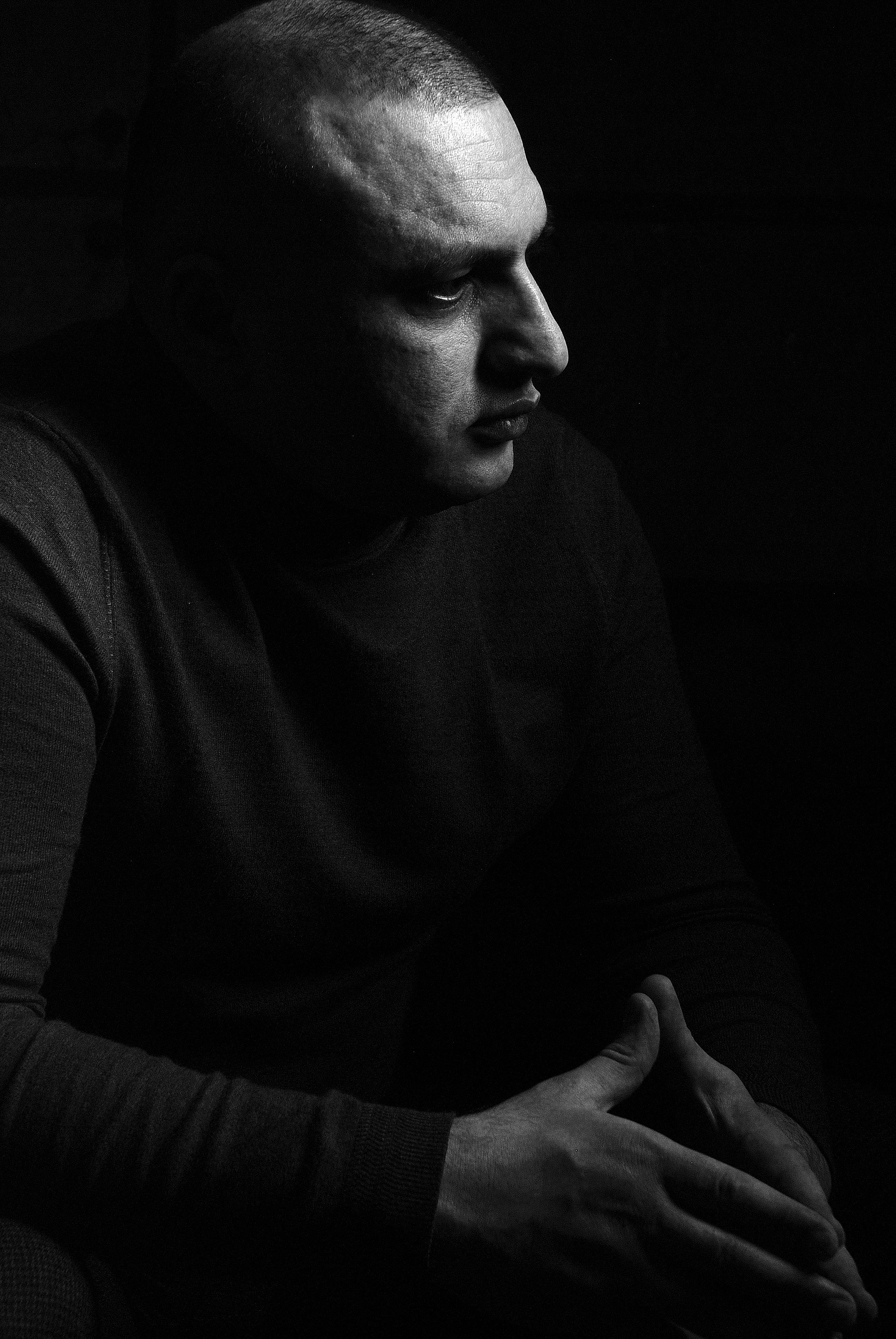 Мужской портрет. Фотограф Дмитрий Кищенко. Арт-студия "Мастер и Маргарита". Фотосъемки в Сызрани, Тольятти, Самаре.