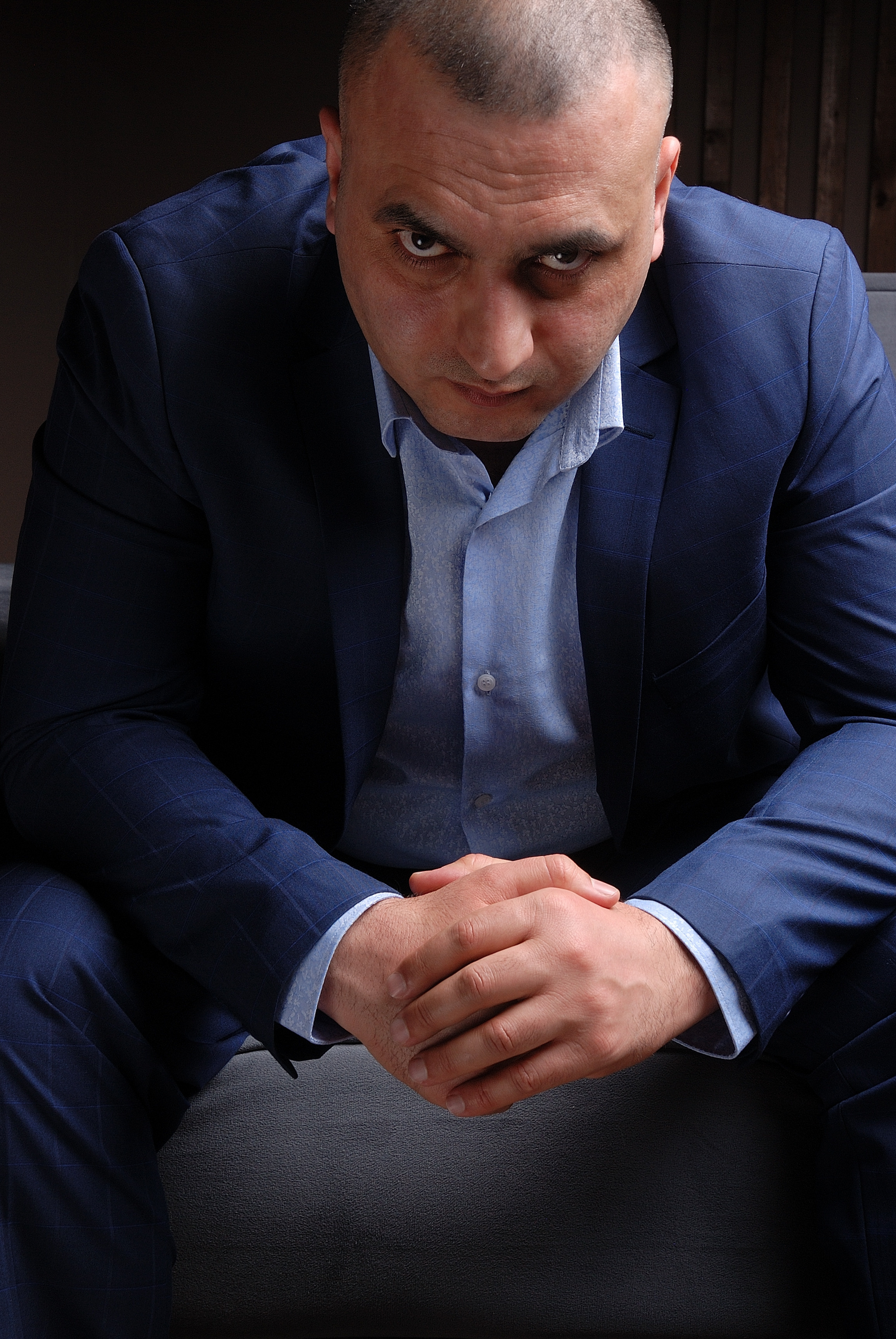 Мужской портрет. Фотограф Дмитрий Кищенко. Арт-студия "Мастер и Маргарита". Фотосъемки в Сызрани, Тольятти, Самаре.