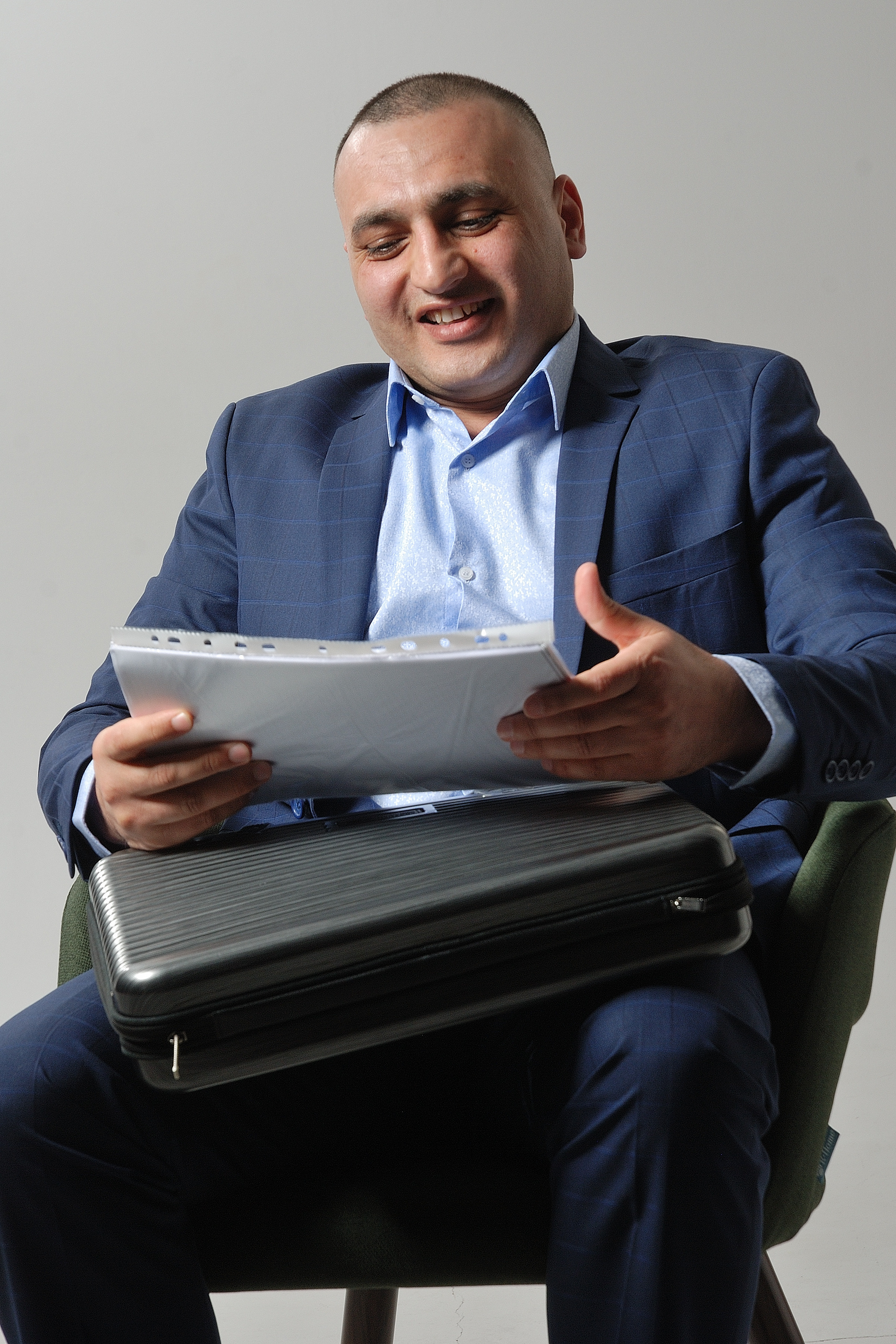 Мужской портрет. Фотограф Дмитрий Кищенко. Арт-студия "Мастер и Маргарита". Фотосъемки в Сызрани, Тольятти, Самаре.