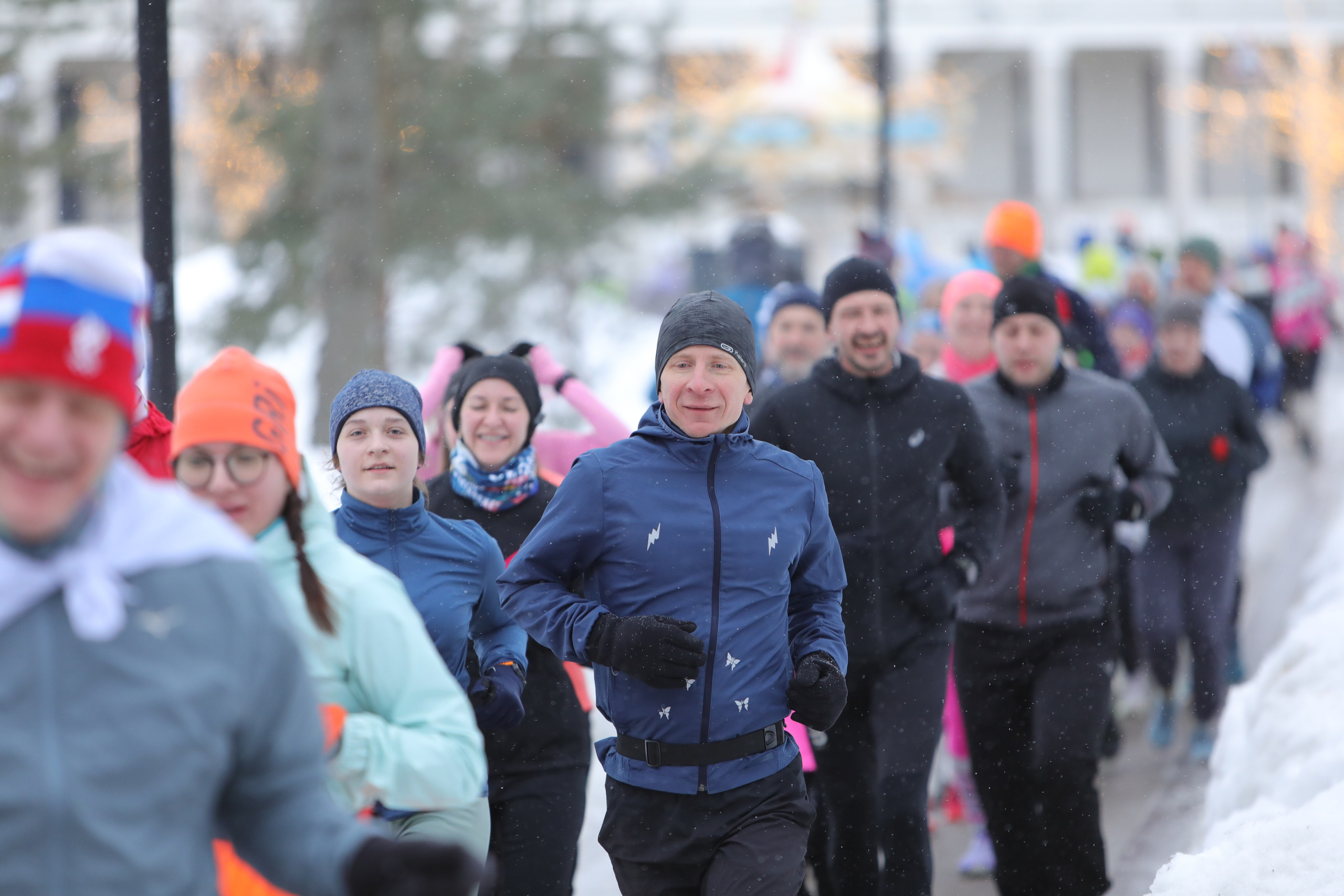 Забег 8 Марта, Речной вокзал. Фотограф Сергей Ловкий