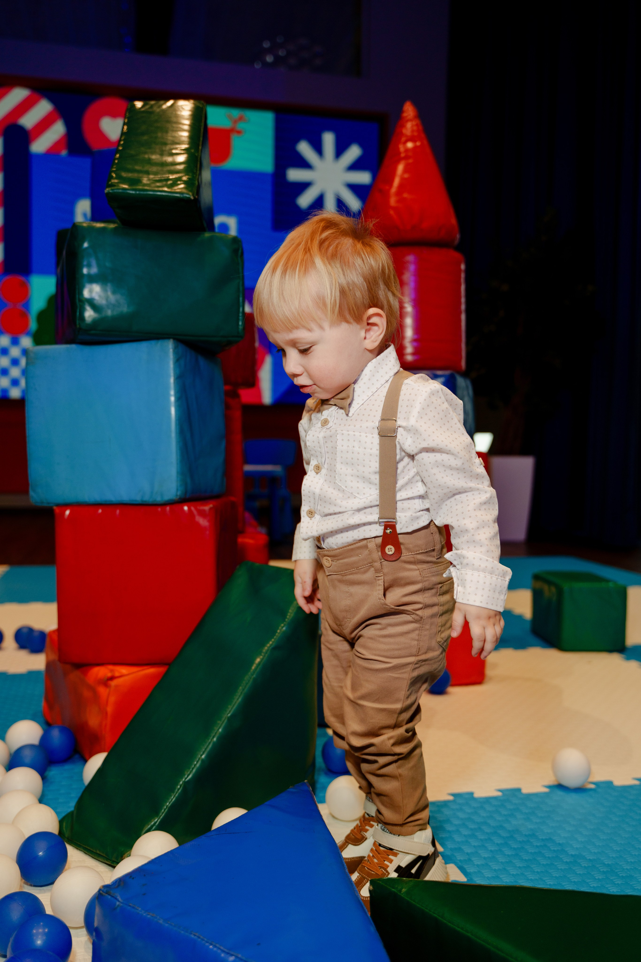 Репортажный фотограф VK Елка. Репортажный фотограф Москва Сергей Дружинин