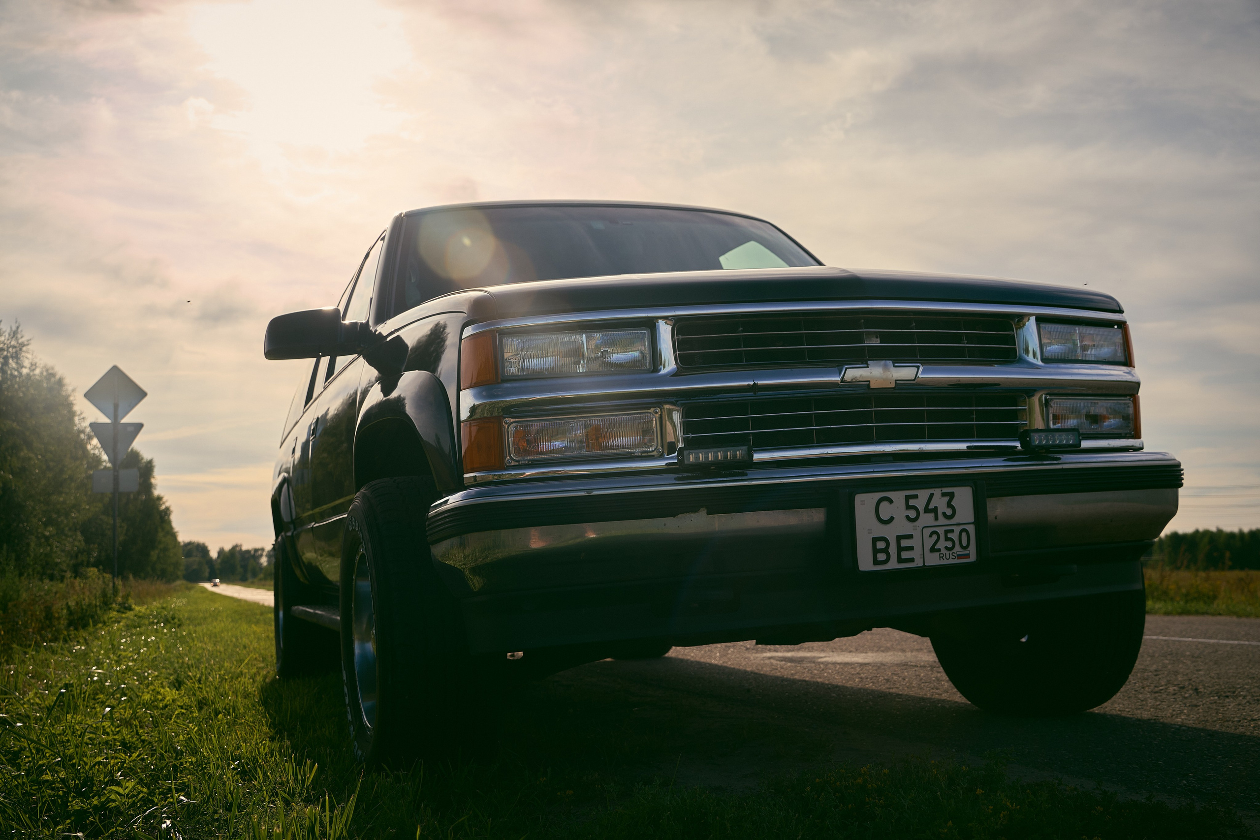 SUBURBAN 1998. Юля Ф