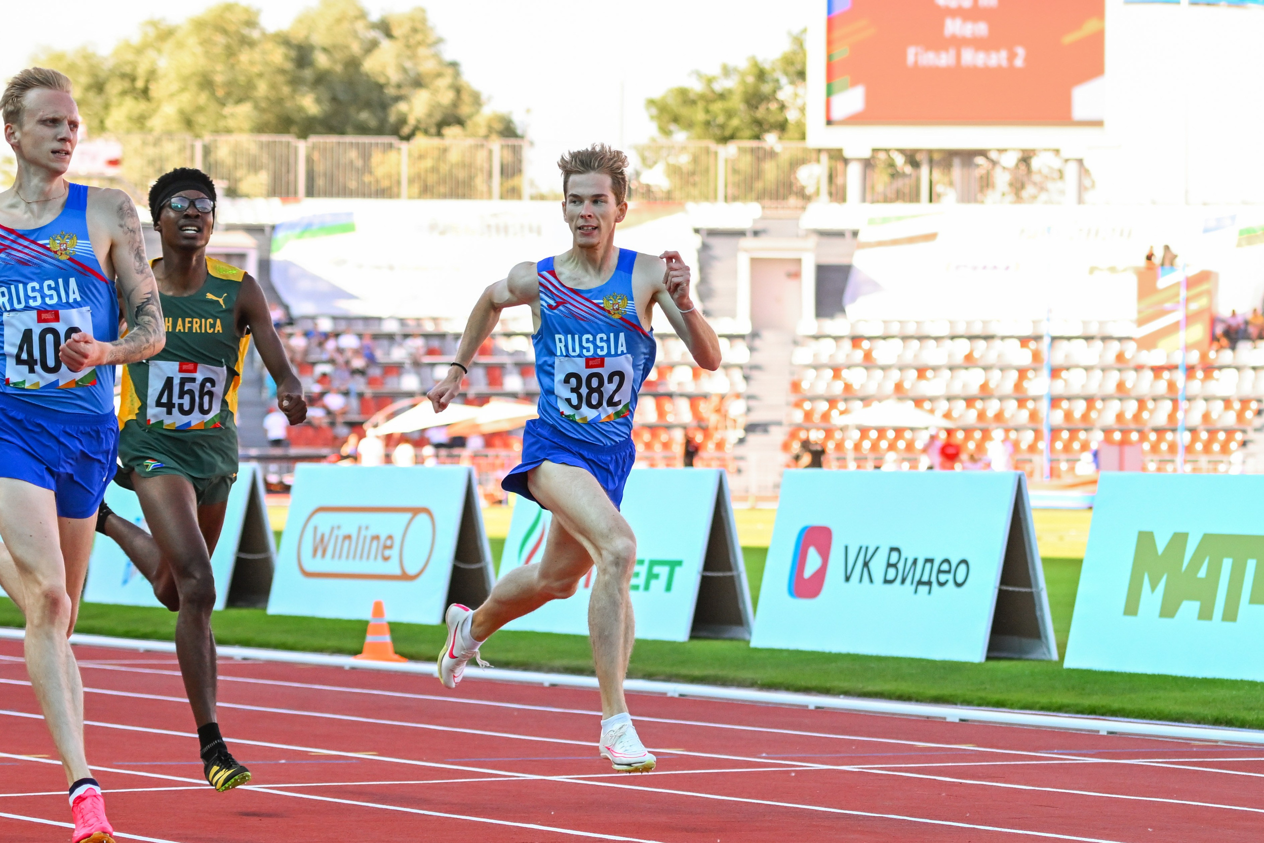 Легкая атлетика «Спортивные игры стран БРИКС». Спортивный и репортажный фотограф в Казани Вячеслав Сатонин