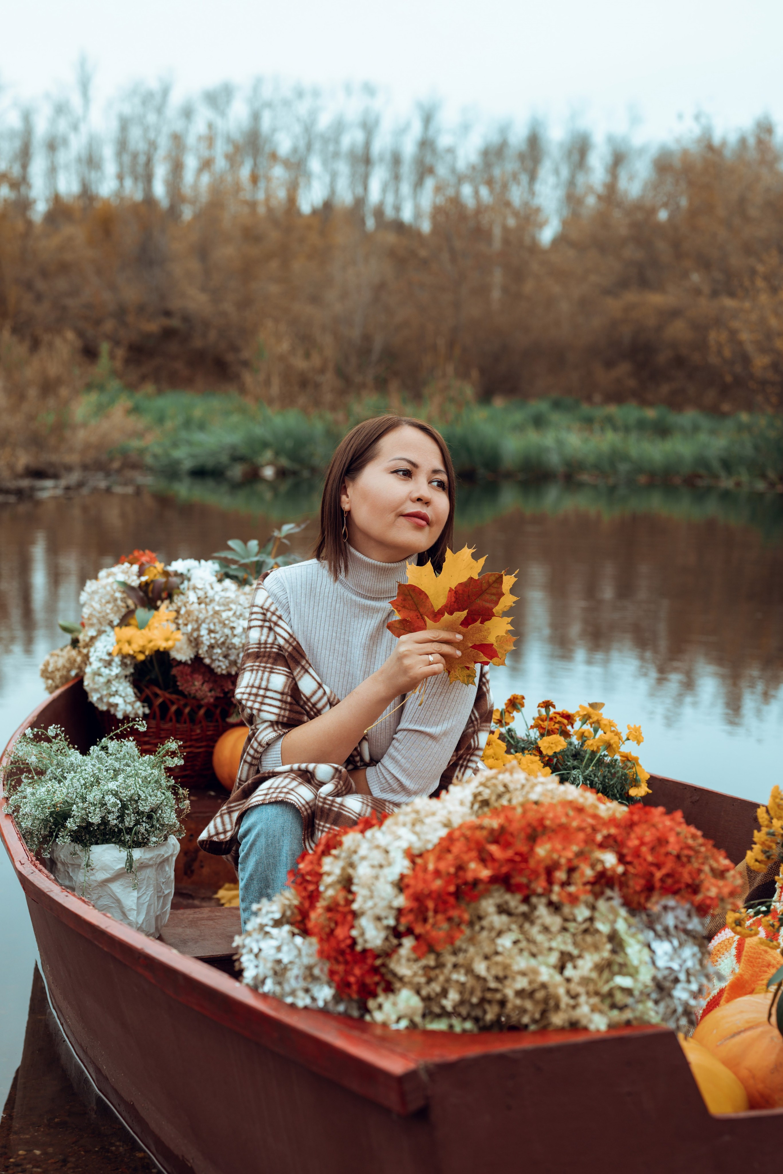 Фотопроект с осенней лодкой. Фотограф в городе Салават