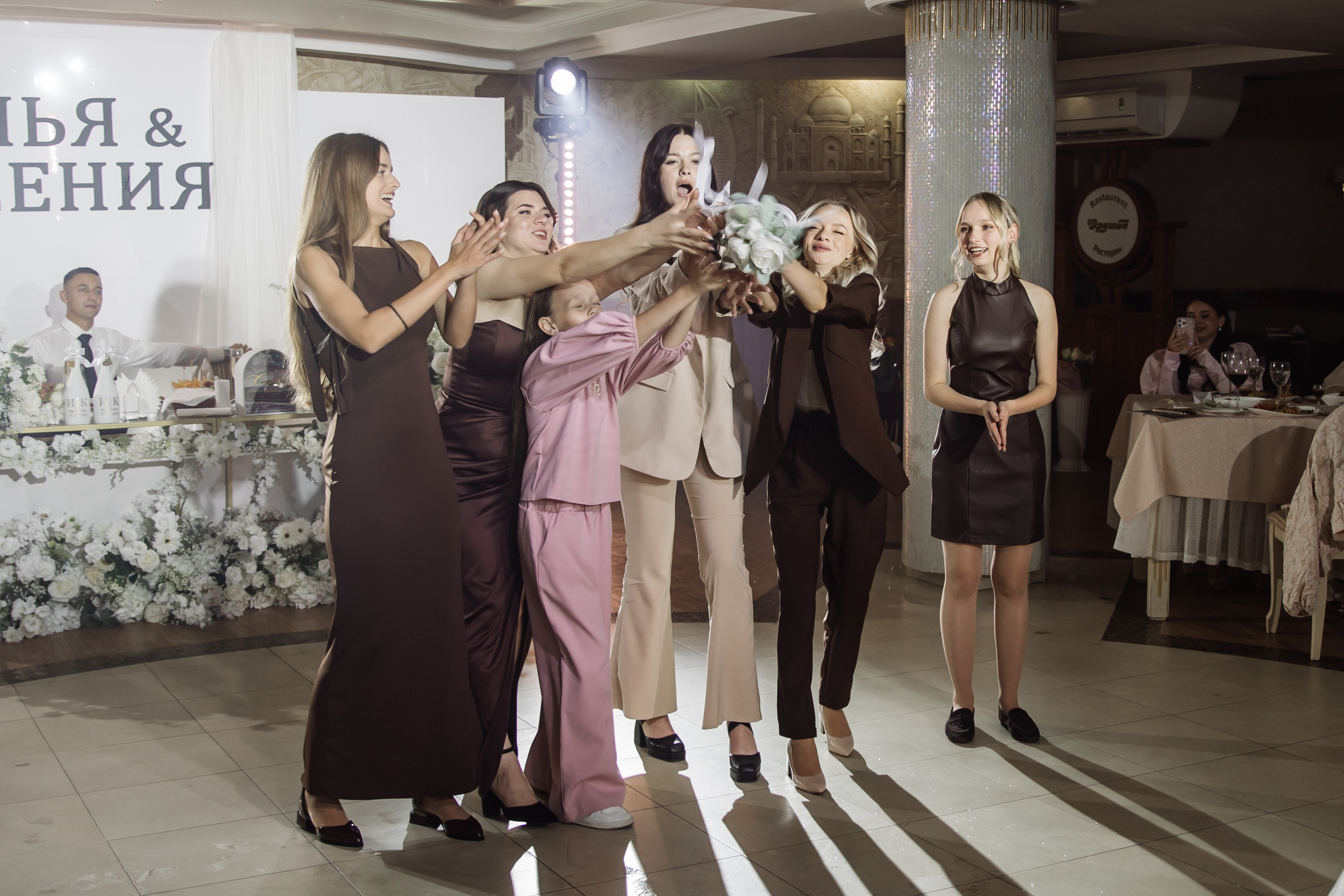 Илья и Ксения. Свадебный и семейный фотограф Луганск, Ростов, Краснодар Роман Мацнев