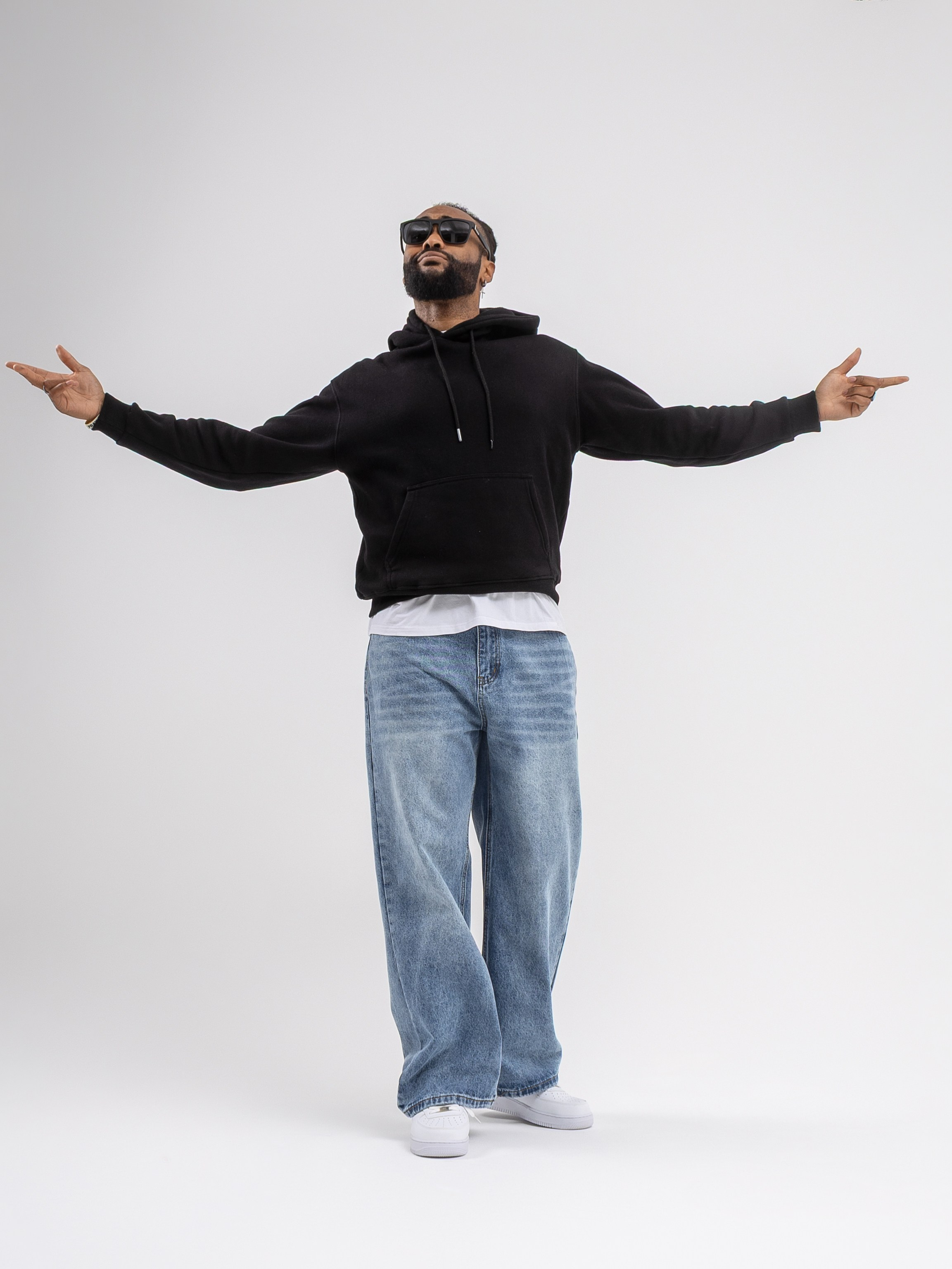 Фабио. Фото для маркетплейсов в самых сочных локациях города Сочи