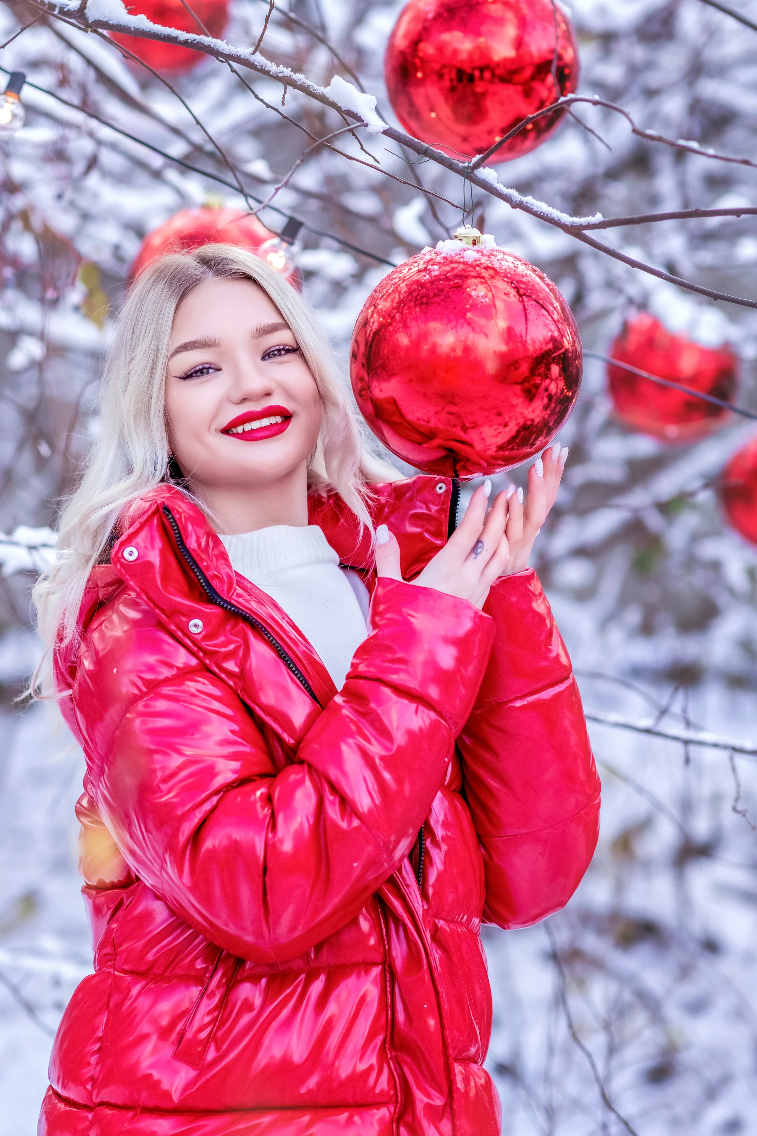 Фотопроект «Красные ШАРЫ». Фотограф Алина Лебедь