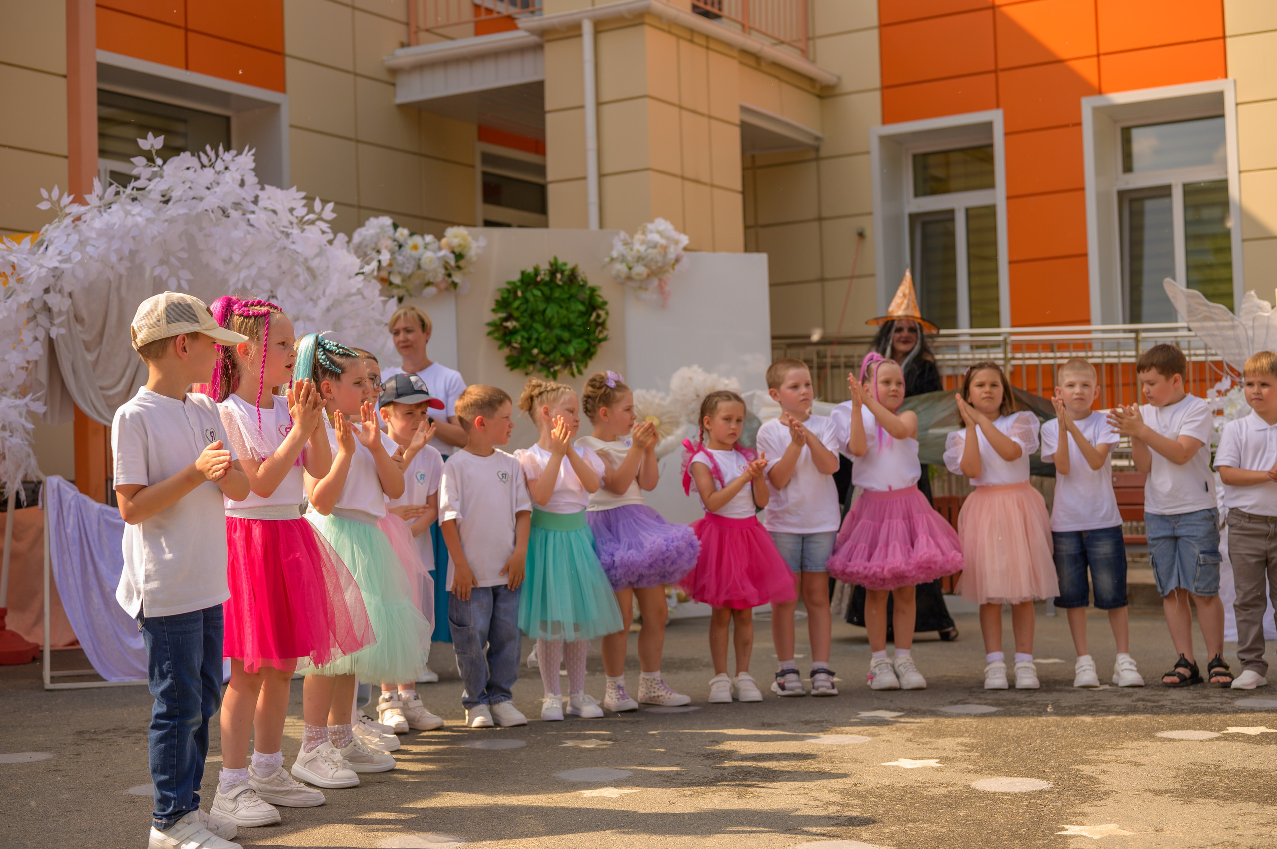 Репортаж выпускного группа «Фантазёры» 3 садик. Фотограф новорожденных, семейный детский в Тюмени Татьяна Морозова