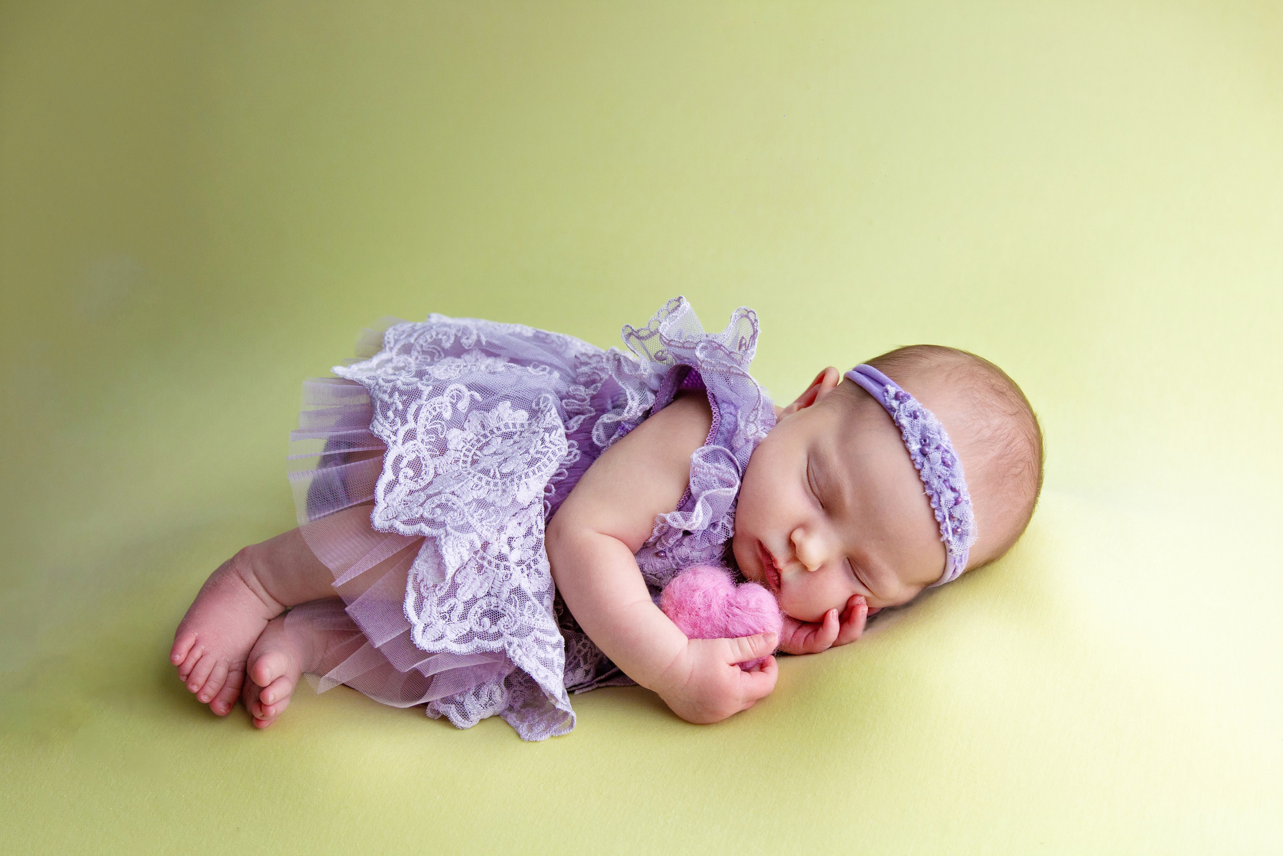 Профессиональная фотосессия новорожденного. Фотограф новорожденных Жуковский Раменское