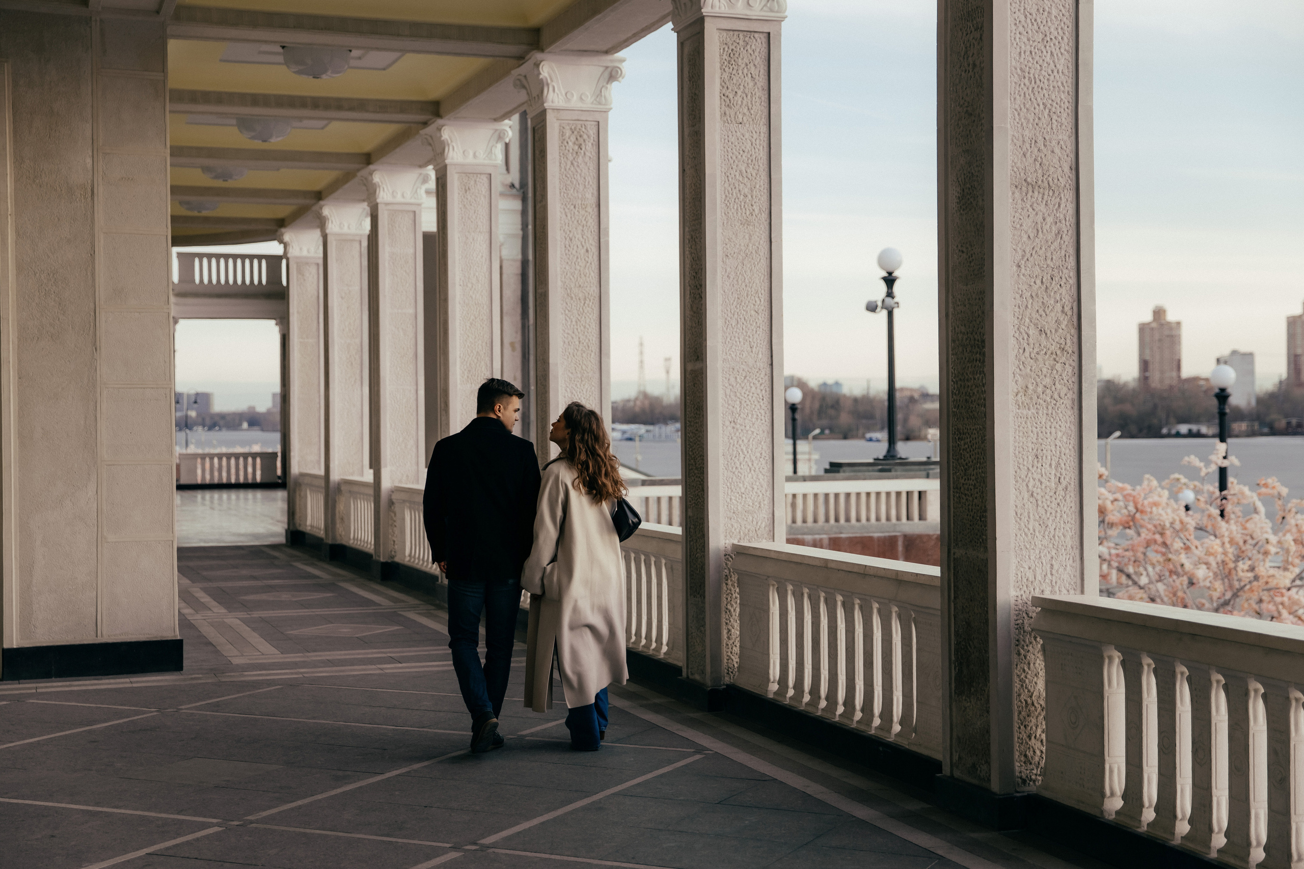 Прогулка Дани и Ани на Речном вокзале. Свадебный и семейный фотограф Кристина Савенкова