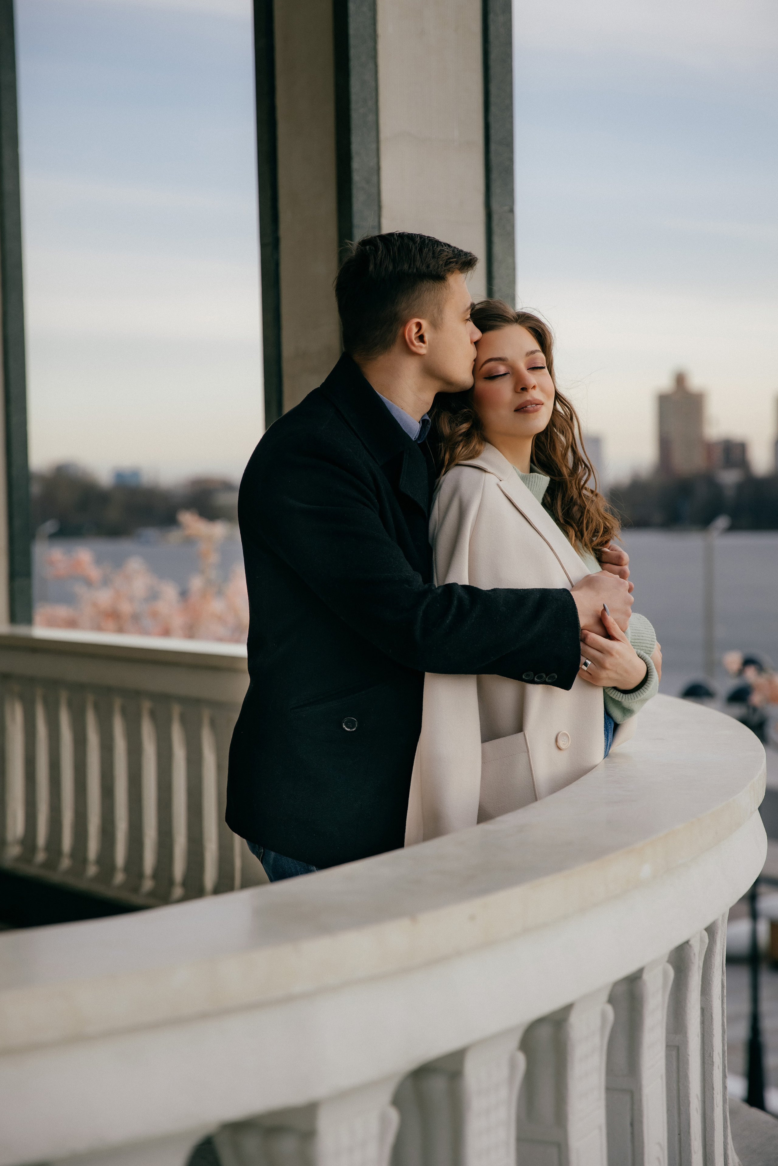 Прогулка Дани и Ани на Речном вокзале. Свадебный и семейный фотограф Кристина Савенкова