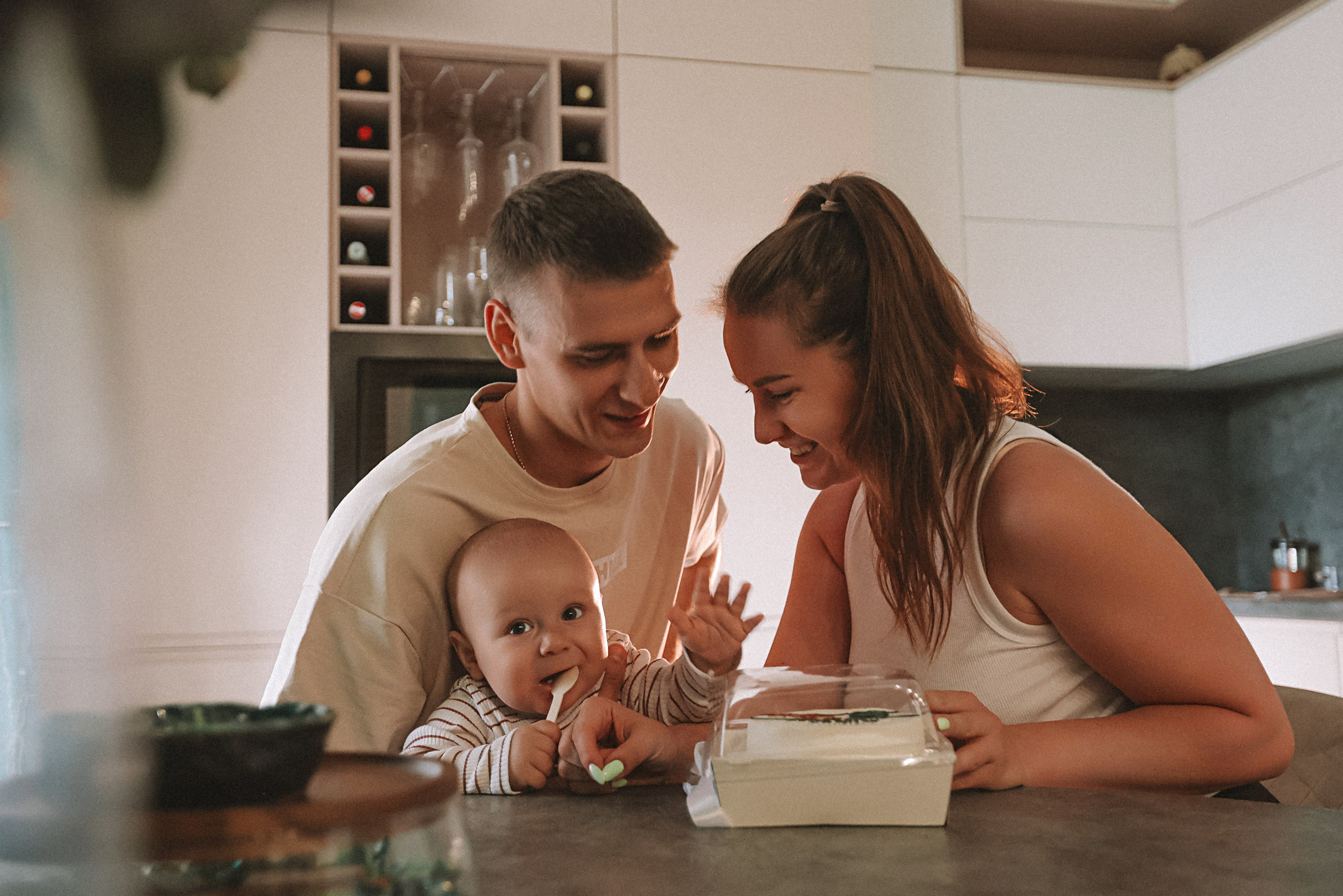 Мише 8 месяцев. Семейный фотограф Тюмень, фотограф на роды Салмина Мария