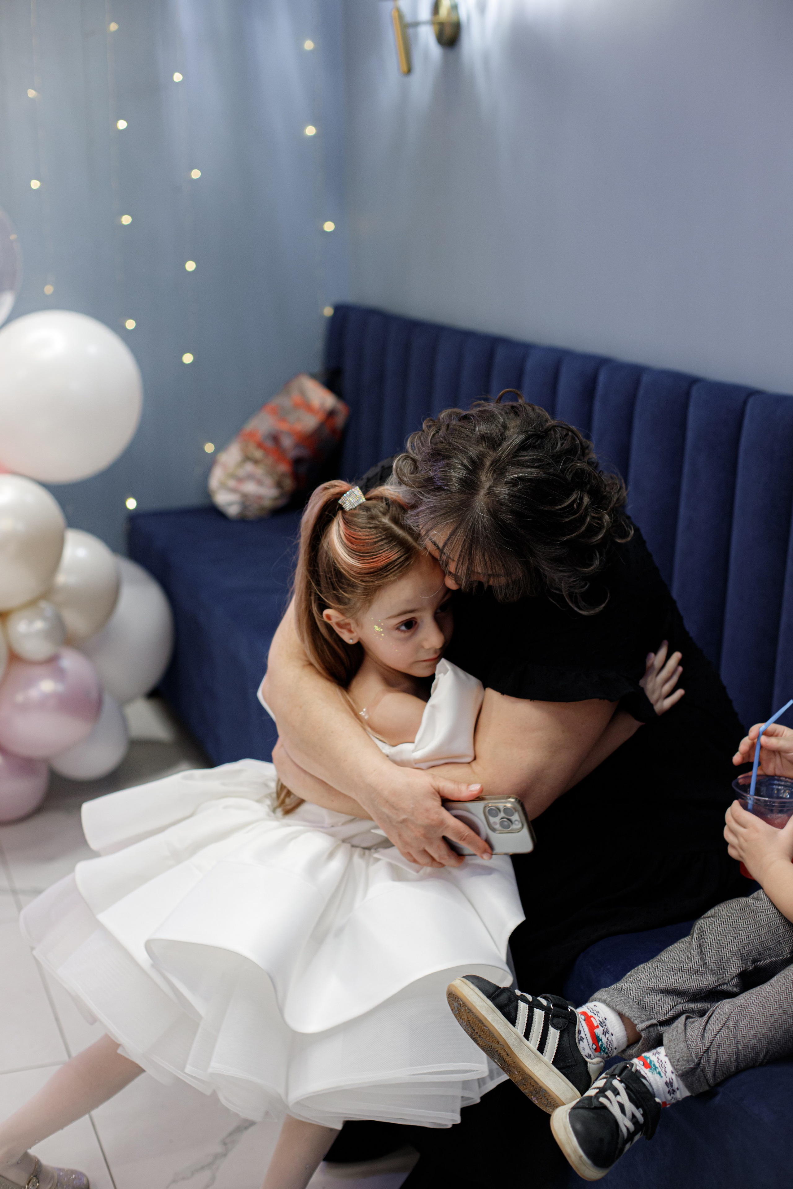 ASIA'S BIRTHDAY PARTY. Photokarish