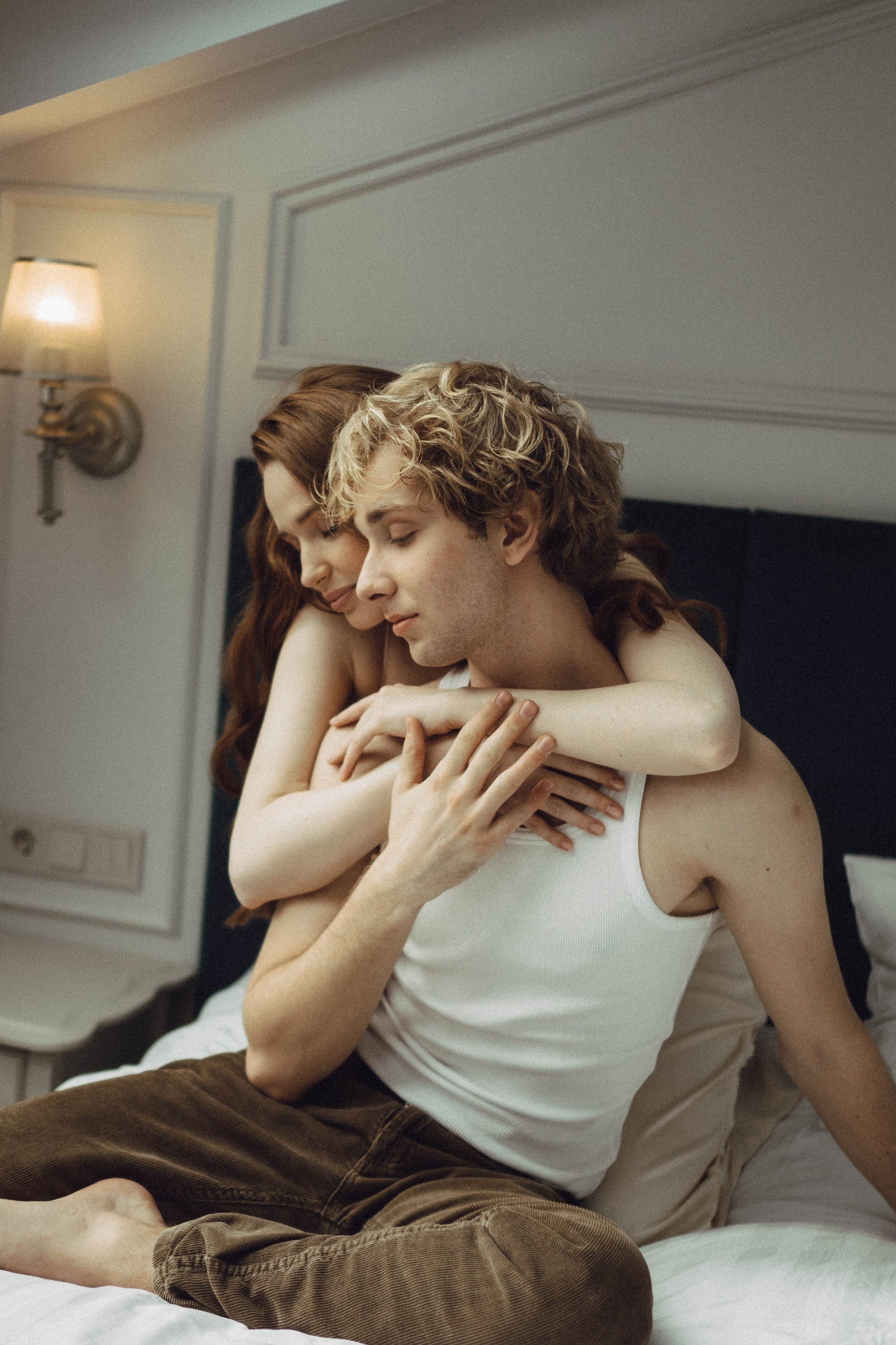 СВАДЕБНАЯ СЬЕМКА В ОТЕЛЕ. СБОРЫ ЖЕНИХА И НЕВЕСТЫ И ТАКЖЕ ТОР И ПОДГОТОВКА К ПРОГУЛКЕ. Профессиональный фотограф, Санкт-Петербург — Виктория Богомолова